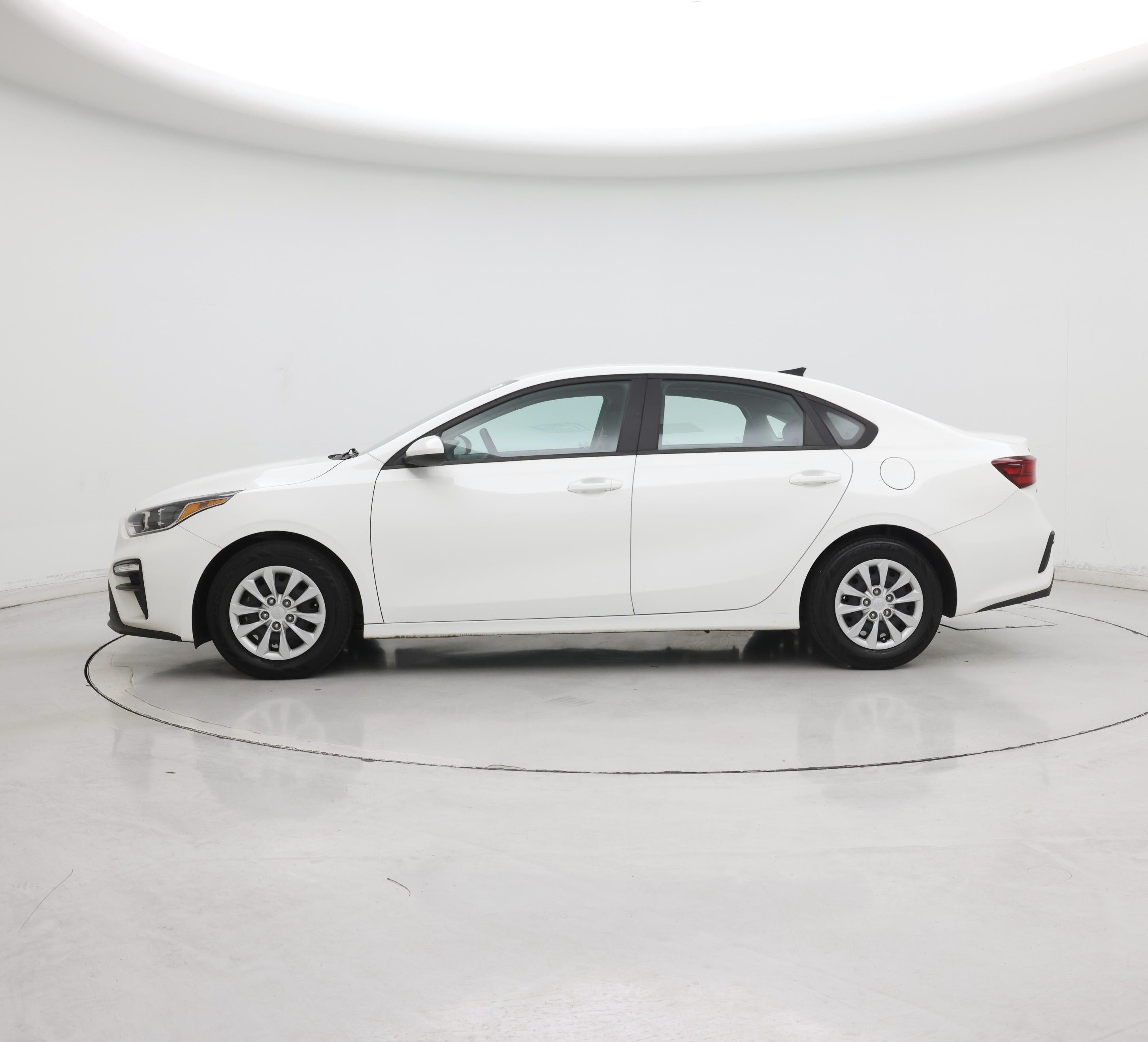 Thumbnail: 2021 Kia Forte - 3