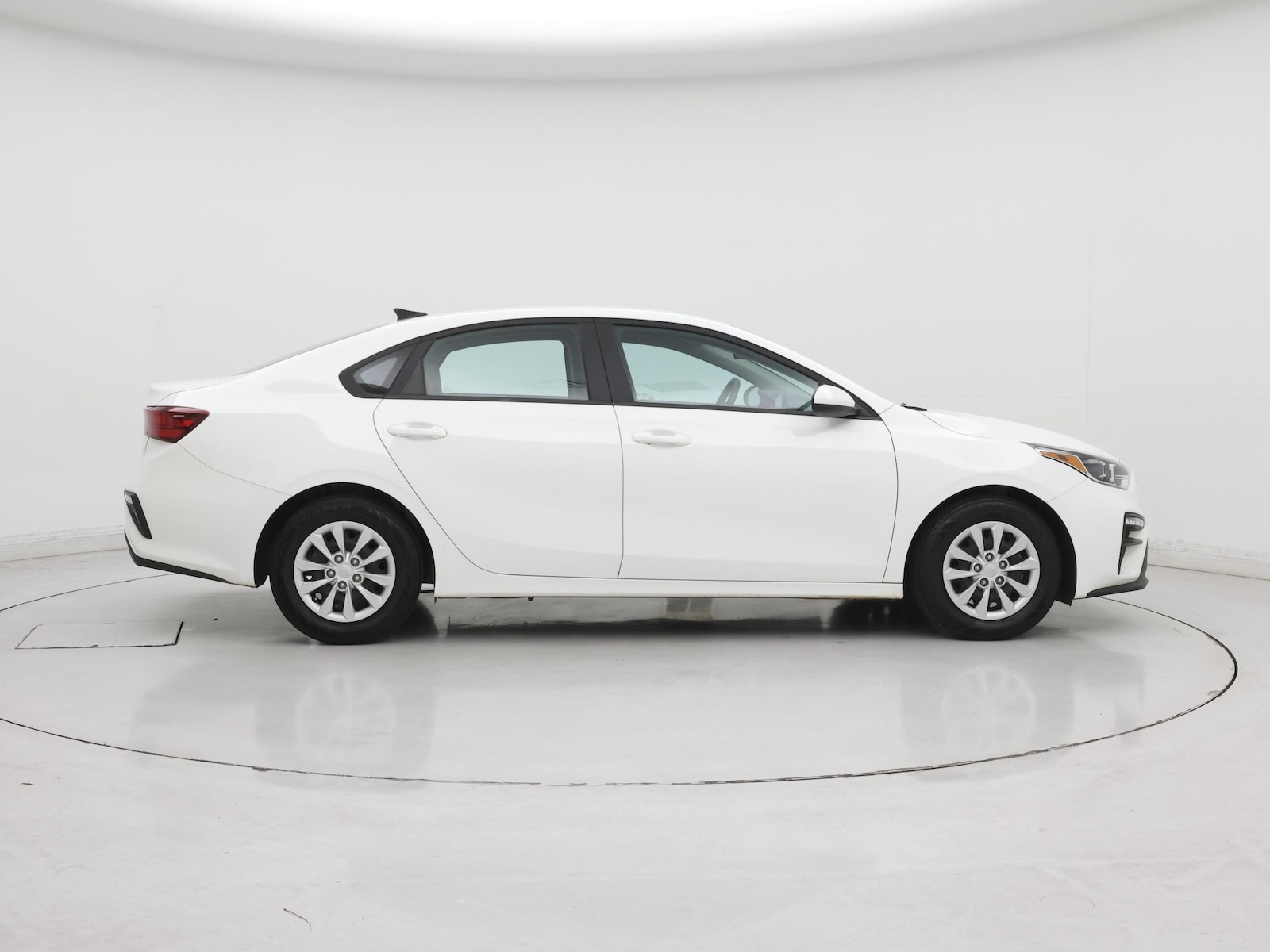 2021 Kia Forte FE - Photo 8