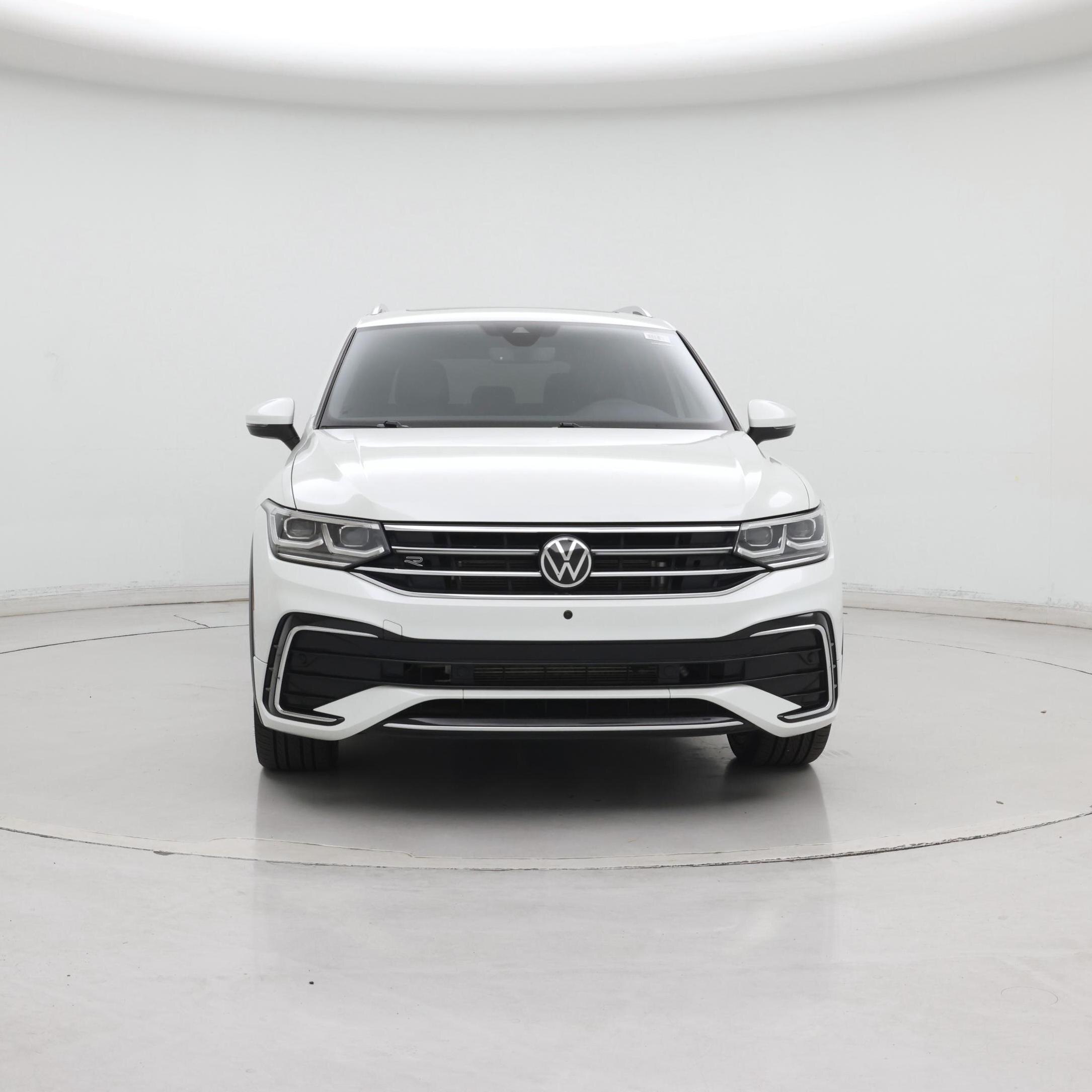 Thumbnail: 2022 Volkswagen Tiguan - 5