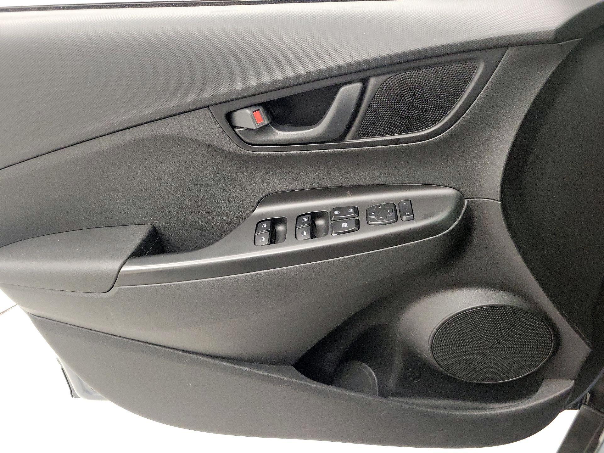 Thumbnail: 2021 Hyundai Kona - 12