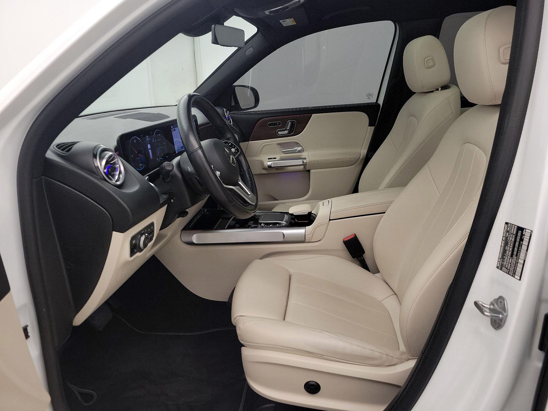 Thumbnail: 2022 Mercedes-Benz GLB - 11