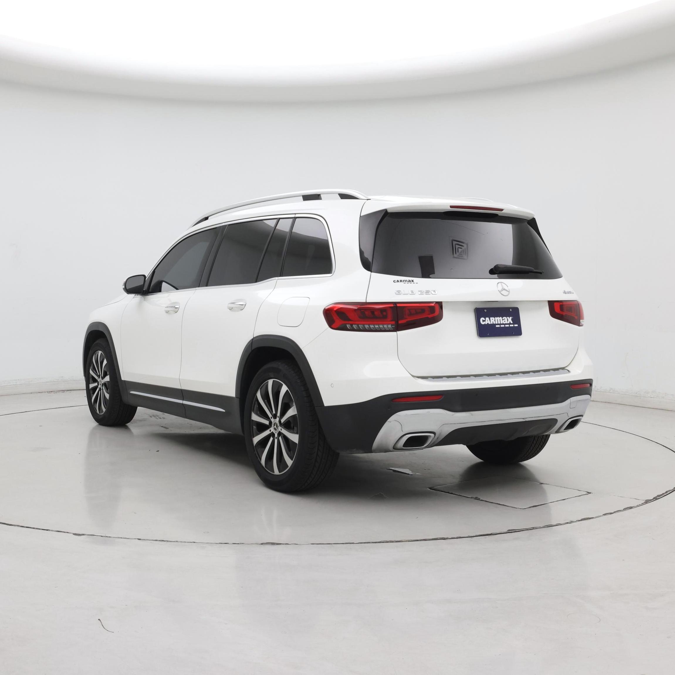 Thumbnail: 2022 Mercedes-Benz GLB - 2