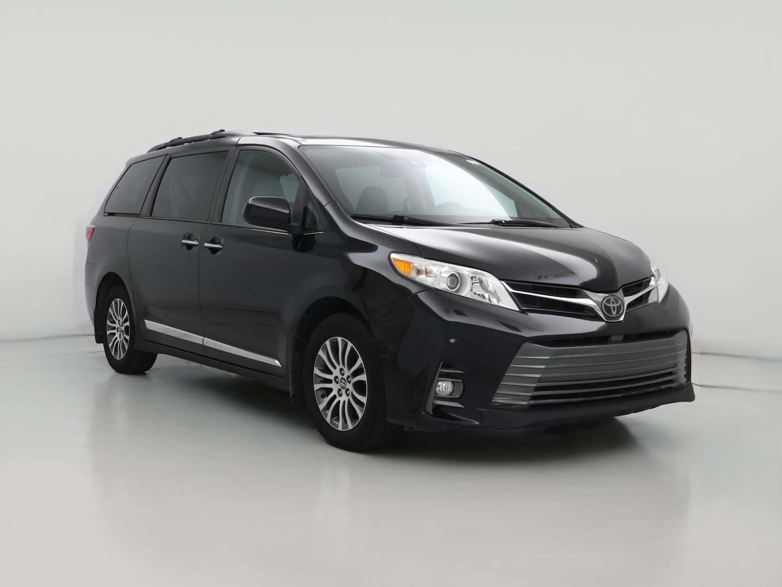 2020 Toyota Sienna XLE