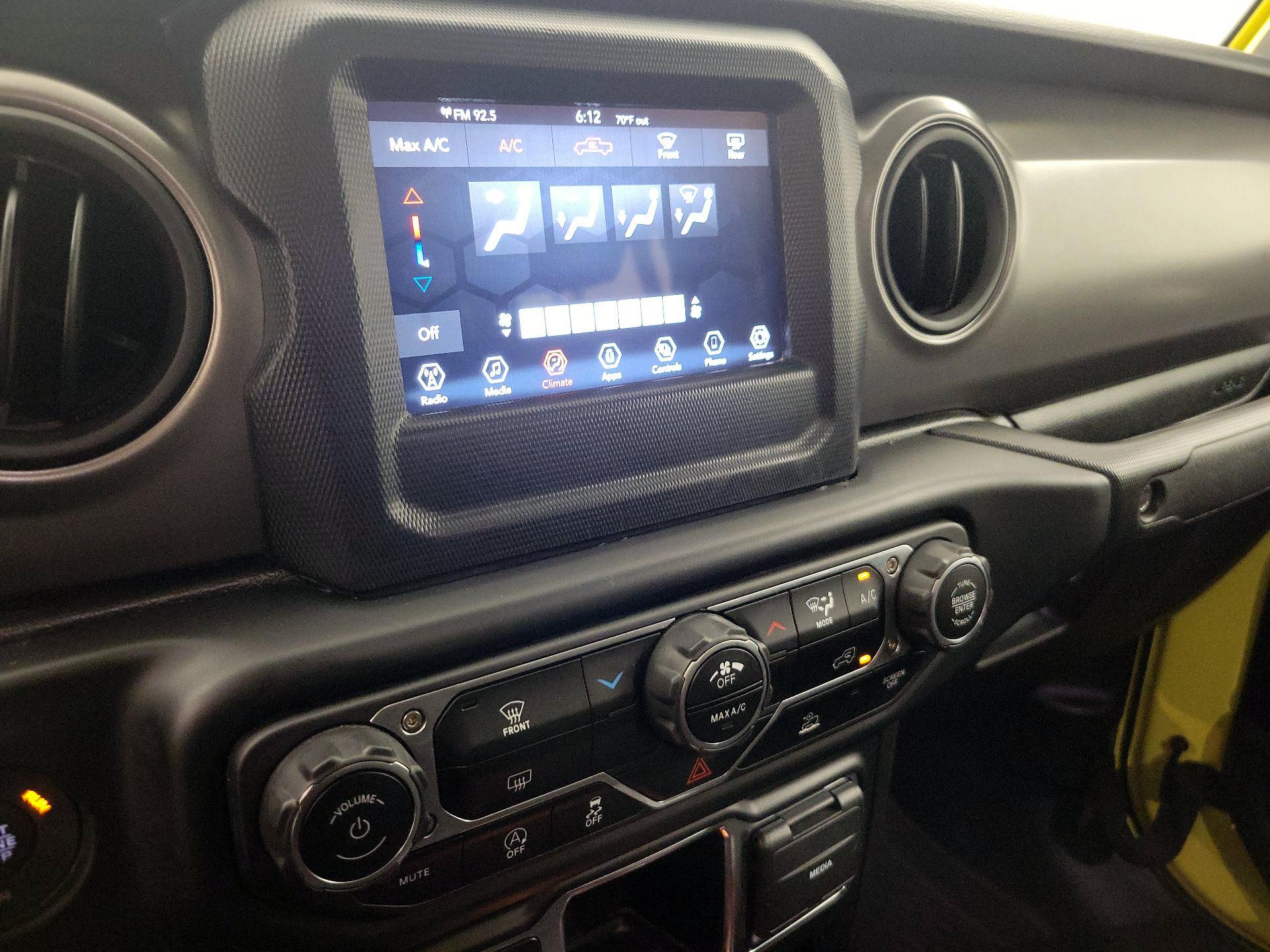 Thumbnail: 2023 Jeep Gladiator - 16
