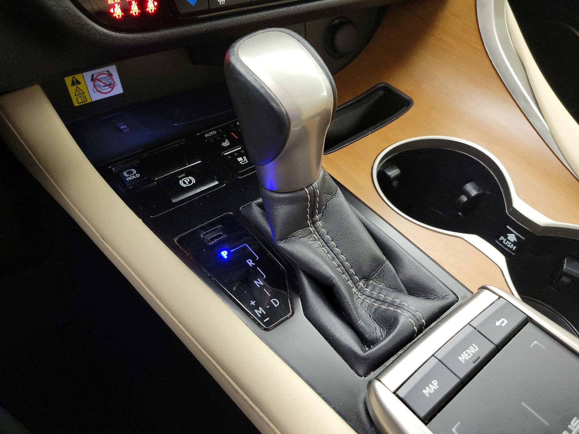 Thumbnail: 2021 Lexus RX - 18