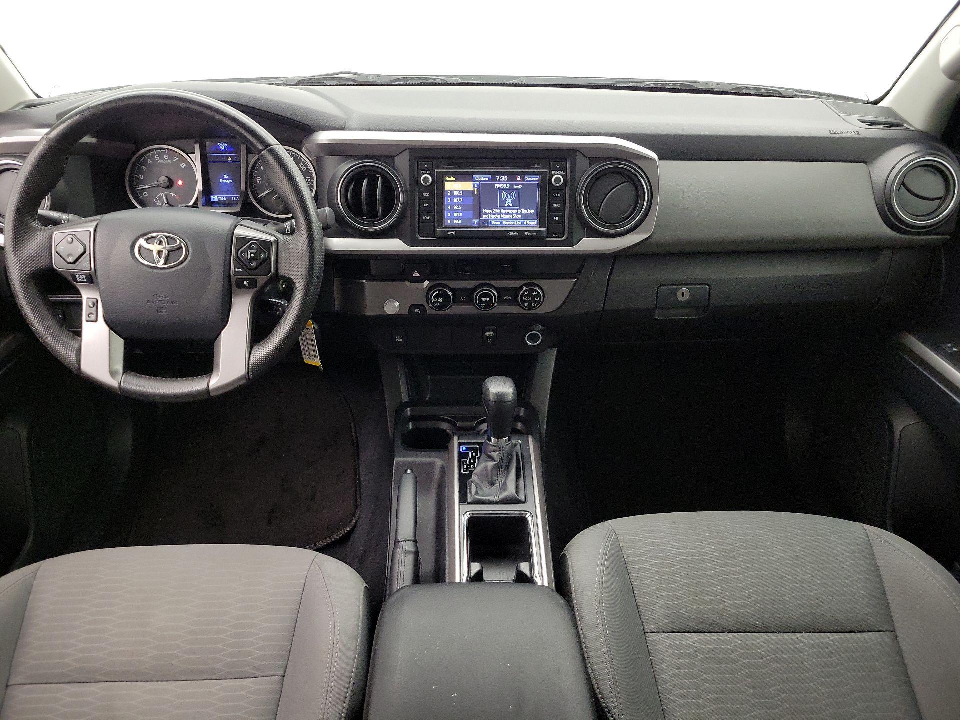 Thumbnail: 2017 Toyota Tacoma - 9