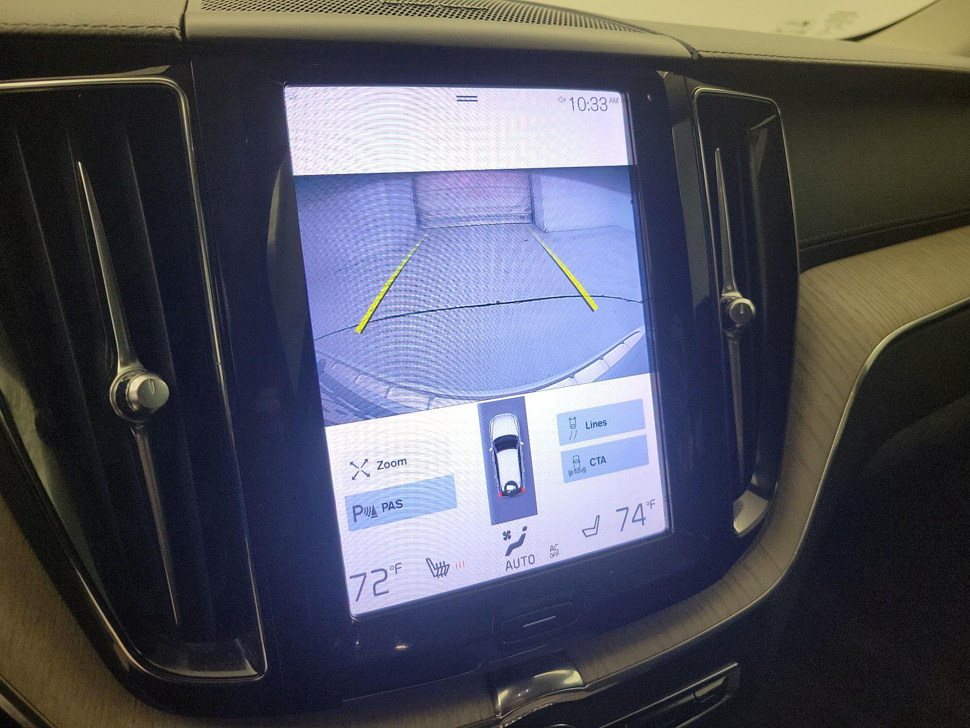 Thumbnail: 2021 Volvo XC60 - 15