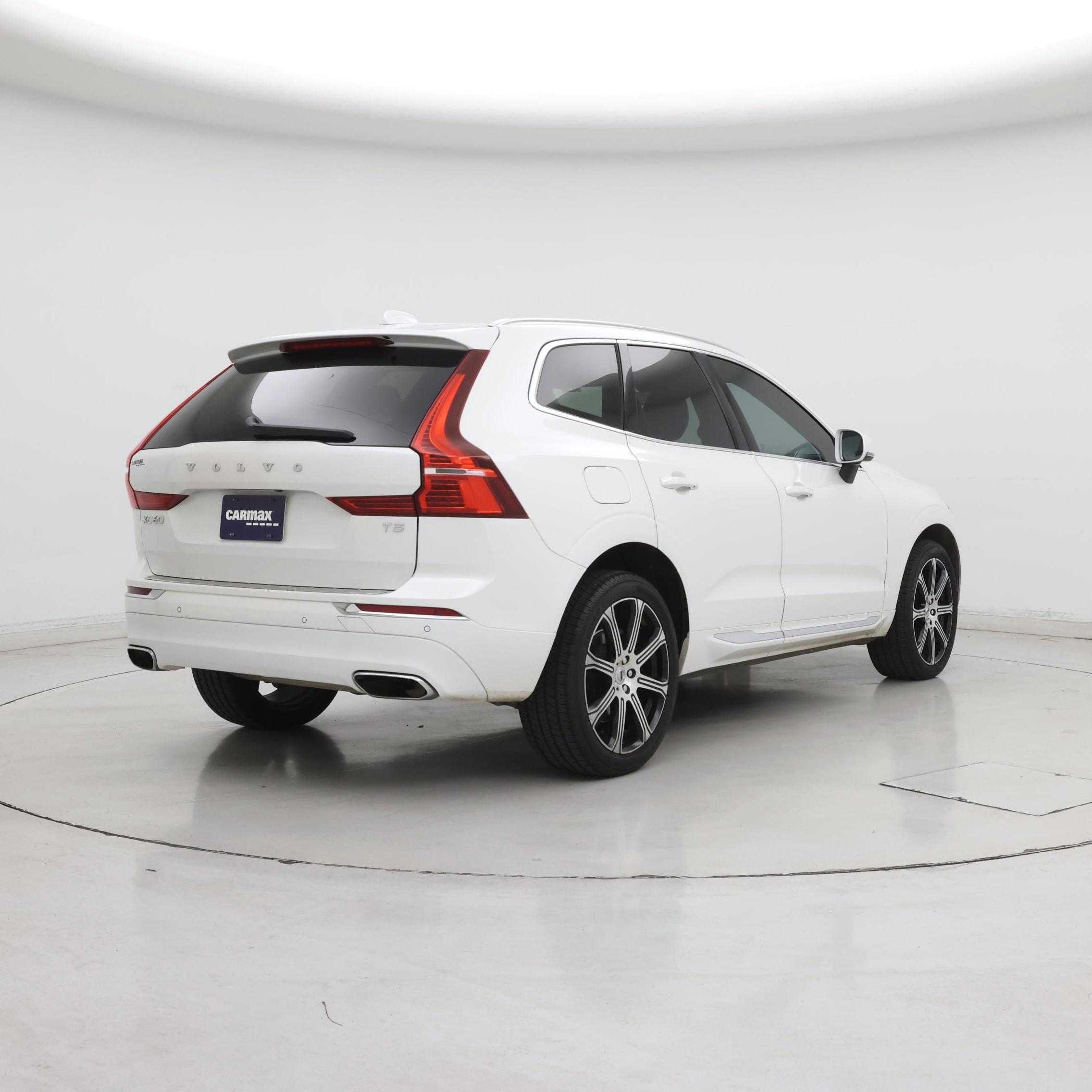 Thumbnail: 2021 Volvo XC60 - 8