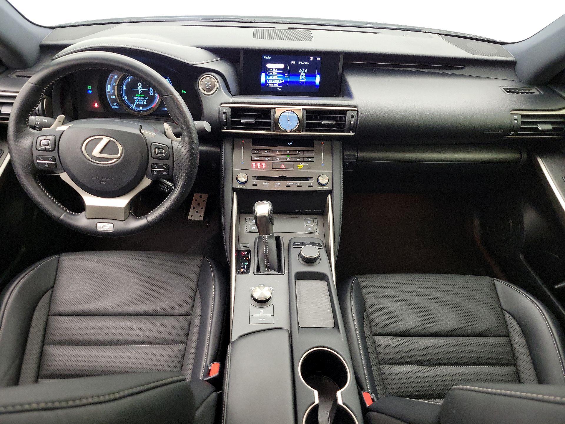 Thumbnail: 2019 Lexus IS - 9