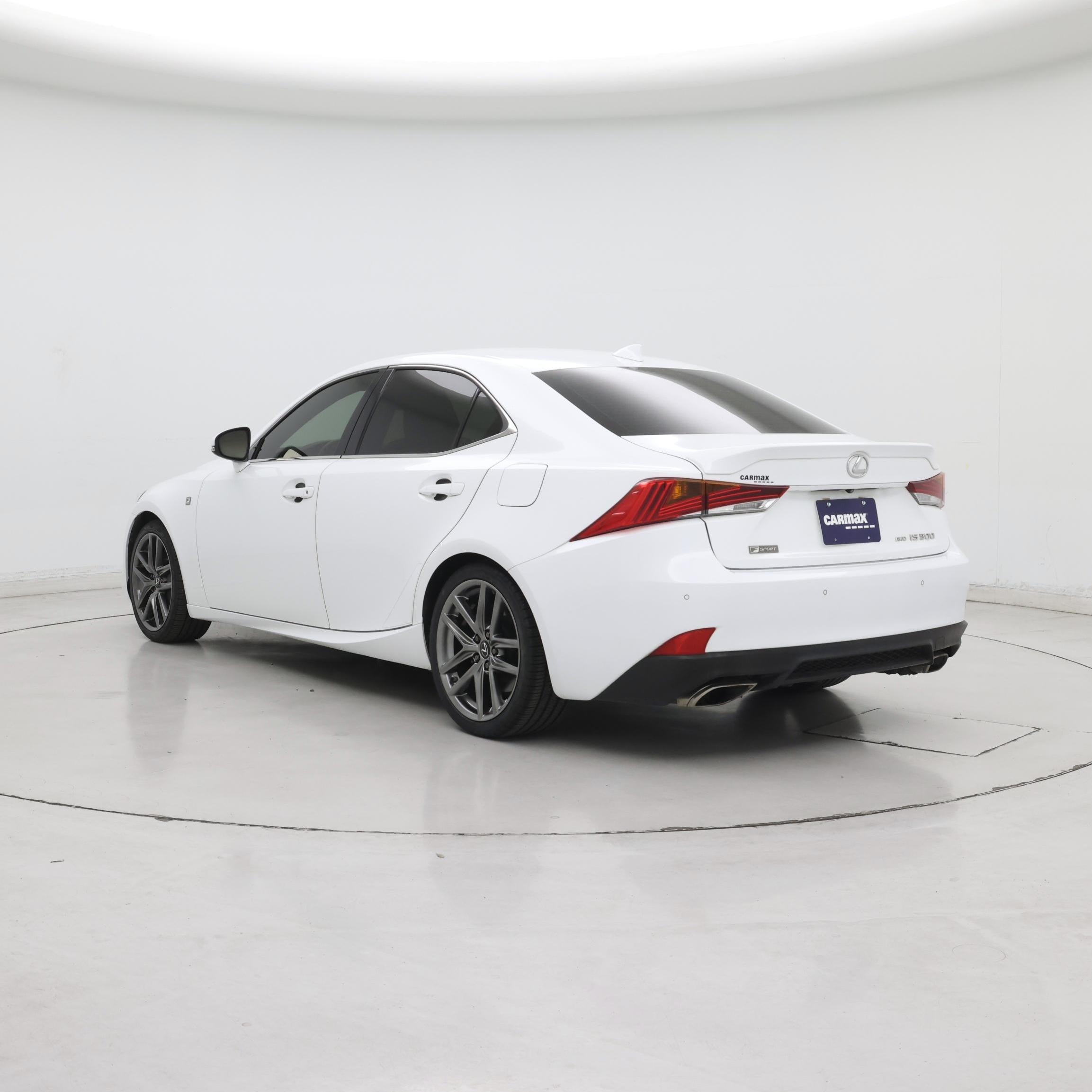 Thumbnail: 2019 Lexus IS - 2