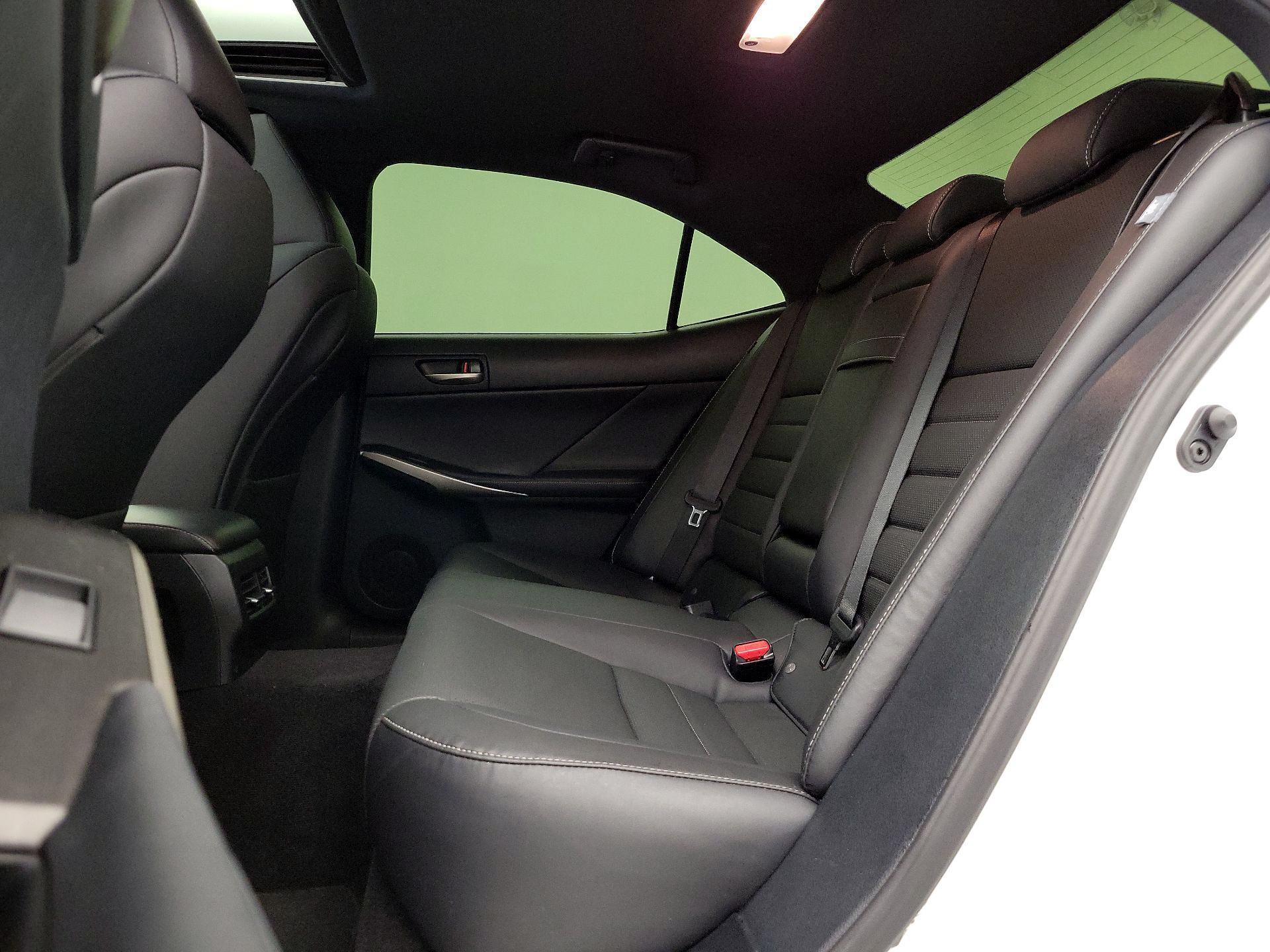 Thumbnail: 2019 Lexus IS - 20