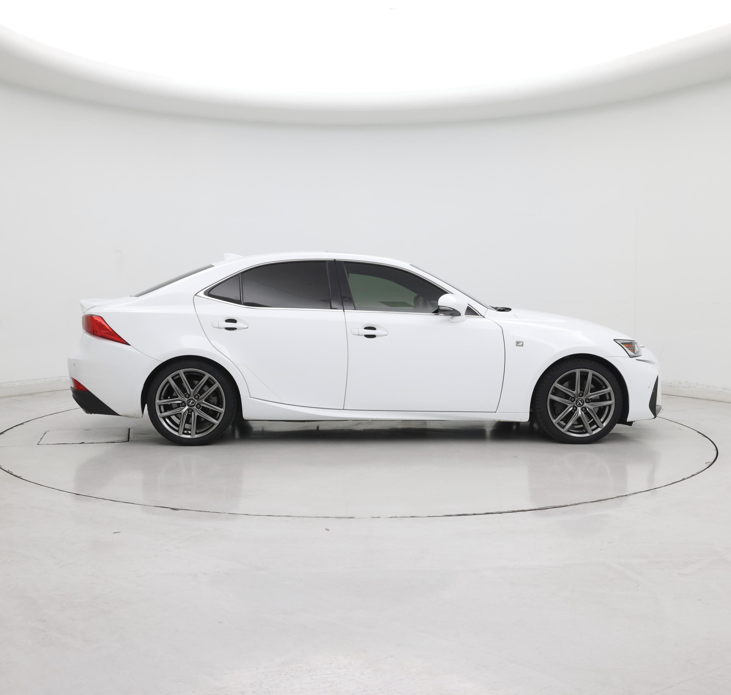 Thumbnail: 2019 Lexus IS - 7