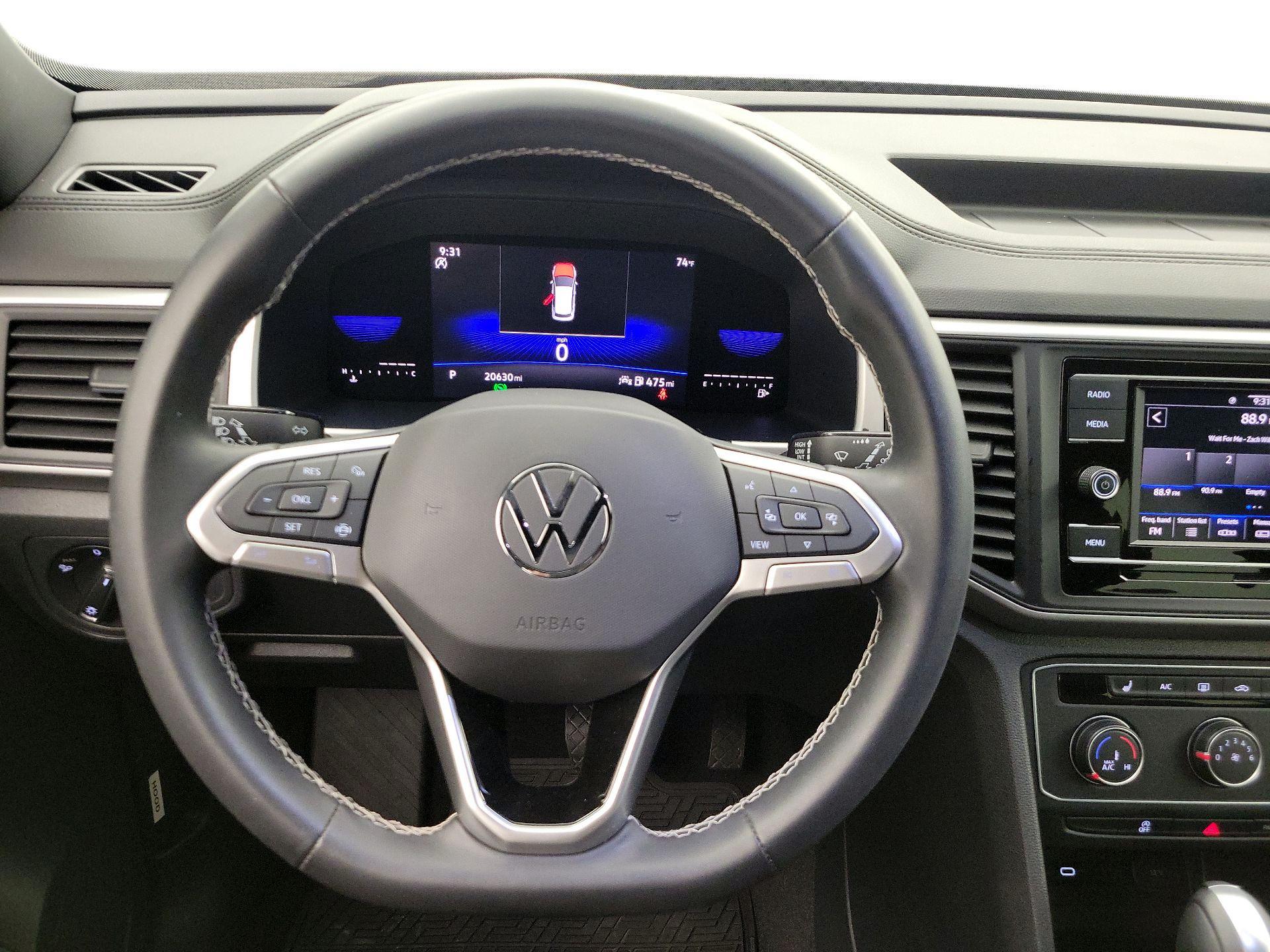 Thumbnail: 2022 Volkswagen Atlas - 10