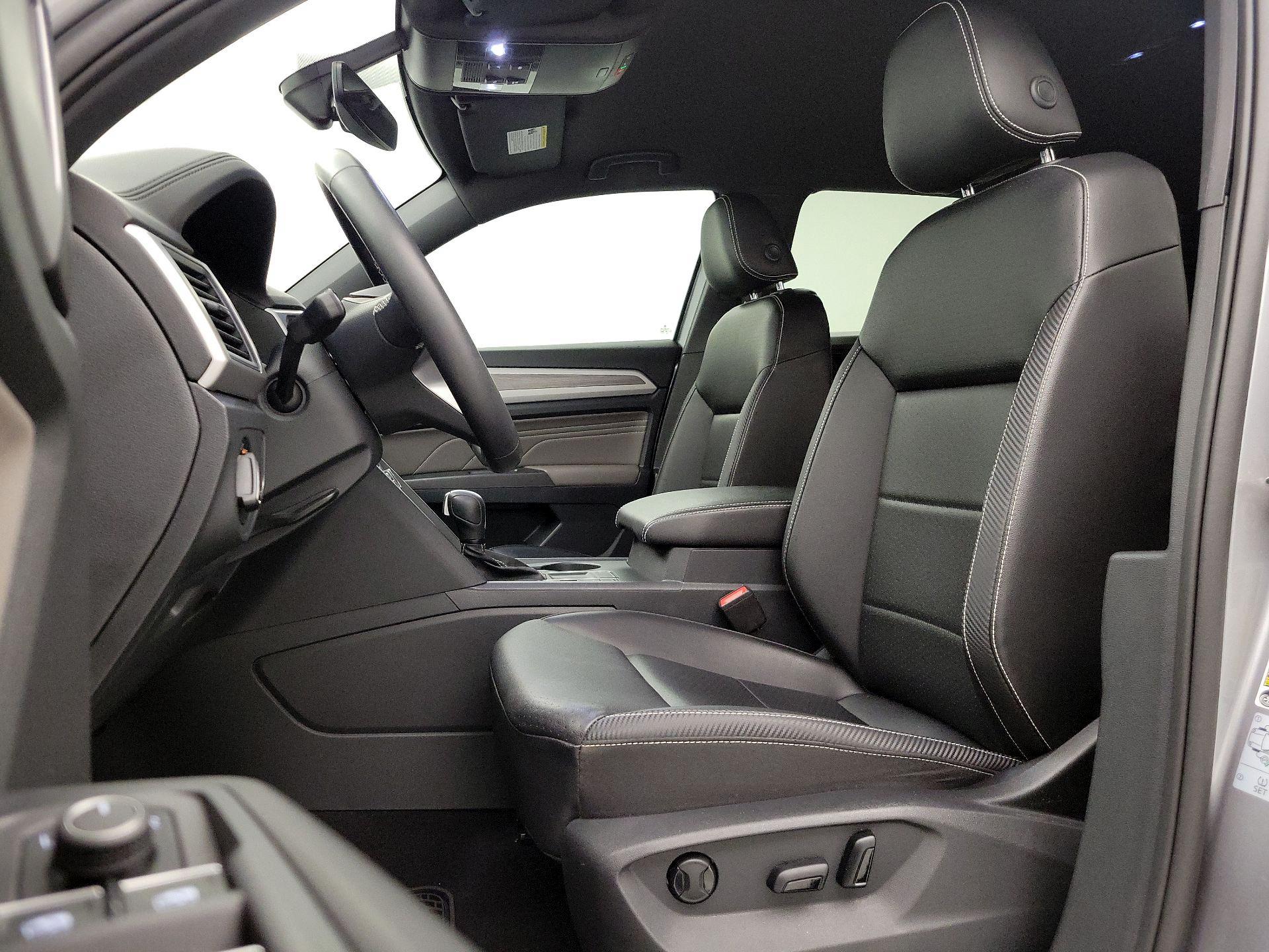 Thumbnail: 2022 Volkswagen Atlas - 11