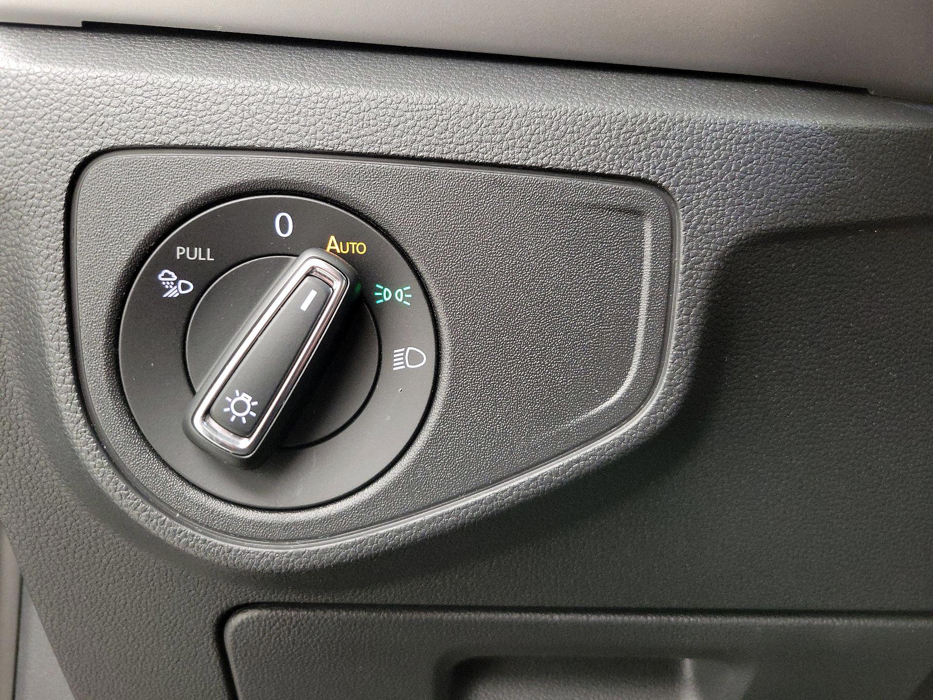 Thumbnail: 2022 Volkswagen Atlas - 13