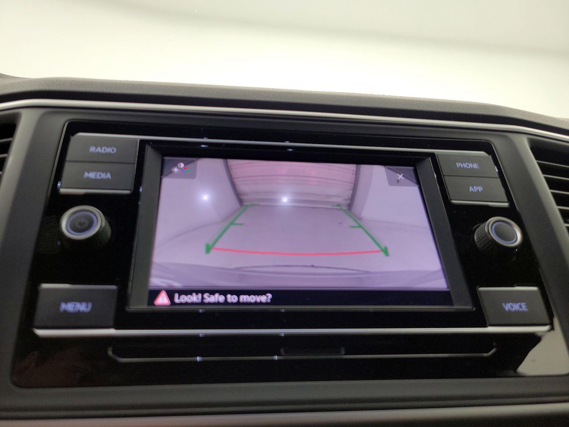 Thumbnail: 2022 Volkswagen Atlas - 14