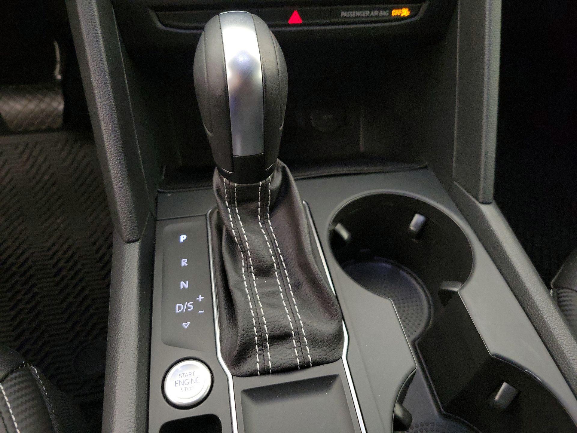 Thumbnail: 2022 Volkswagen Atlas - 17