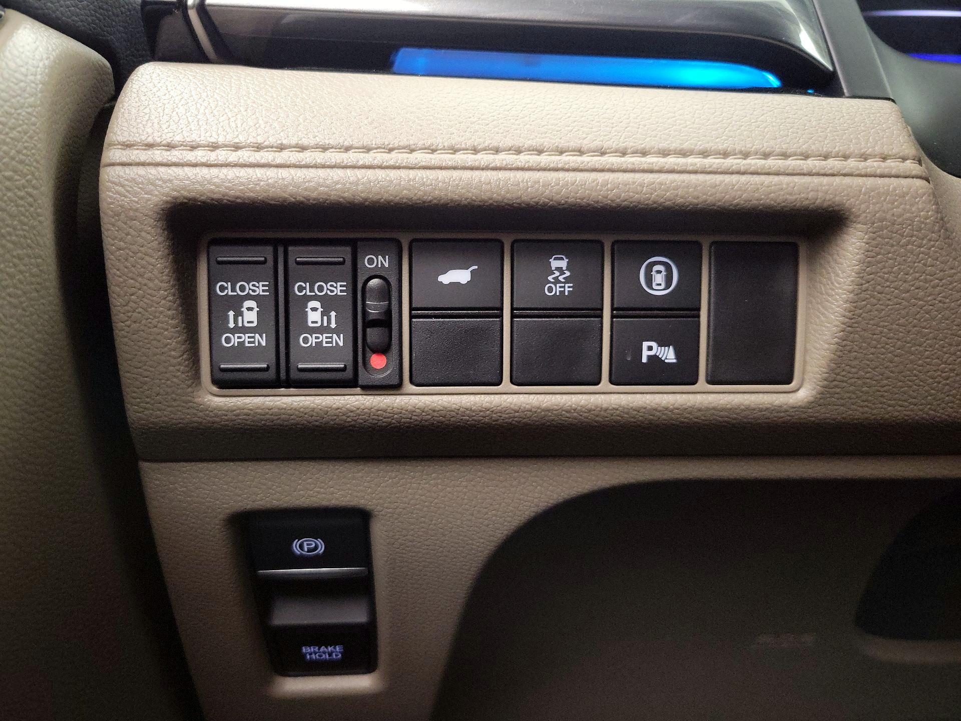 Thumbnail: 2022 Honda Odyssey - 13