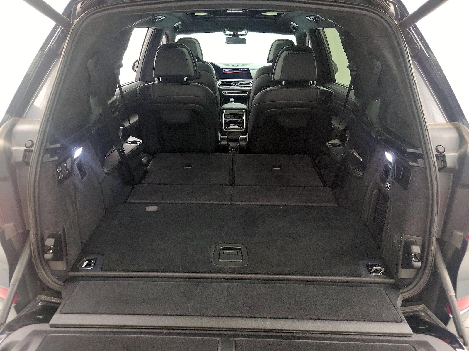 2020 BMW X7 M50i - Photo 25