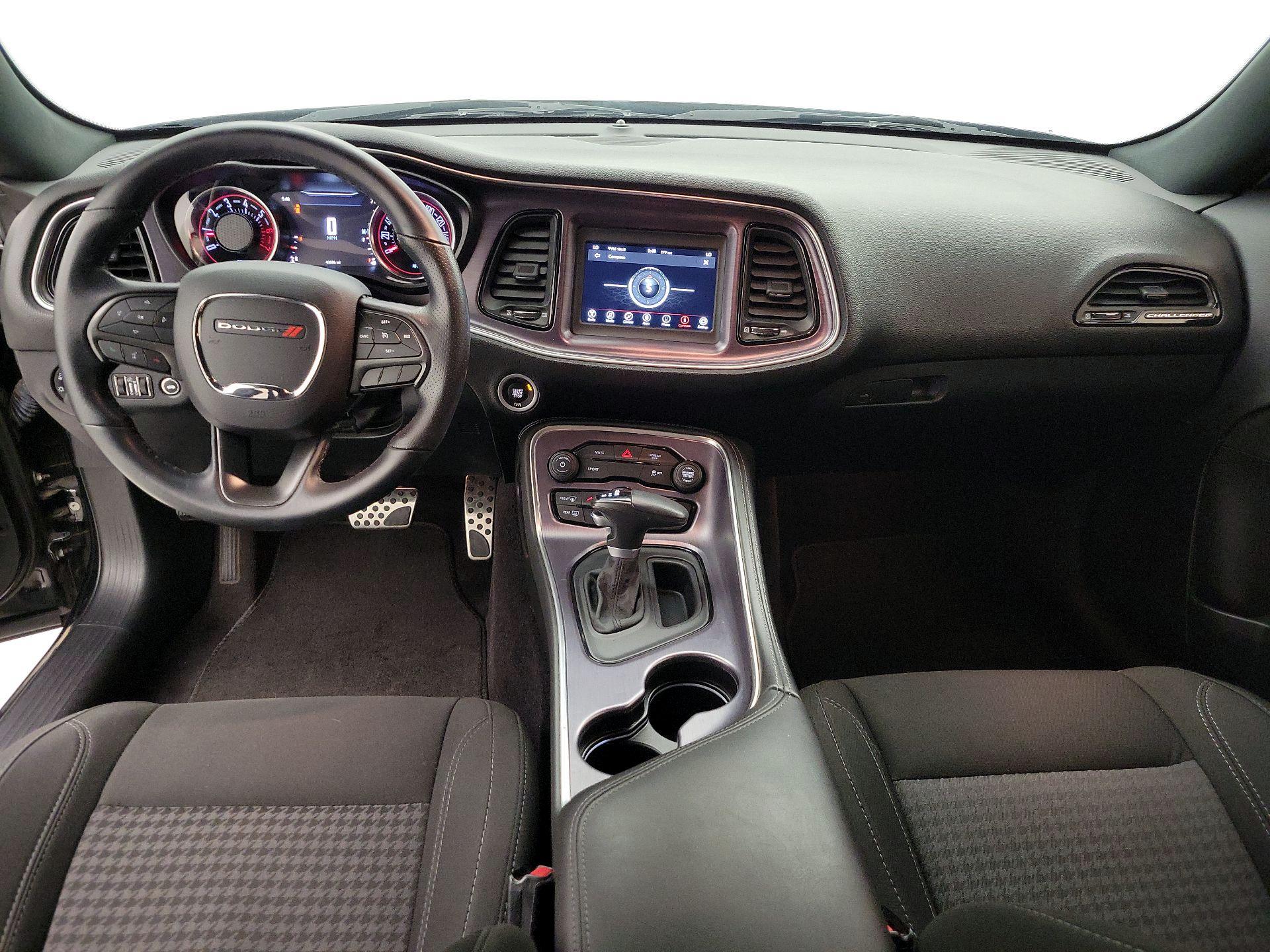 Thumbnail: 2018 Dodge Challenger - 9