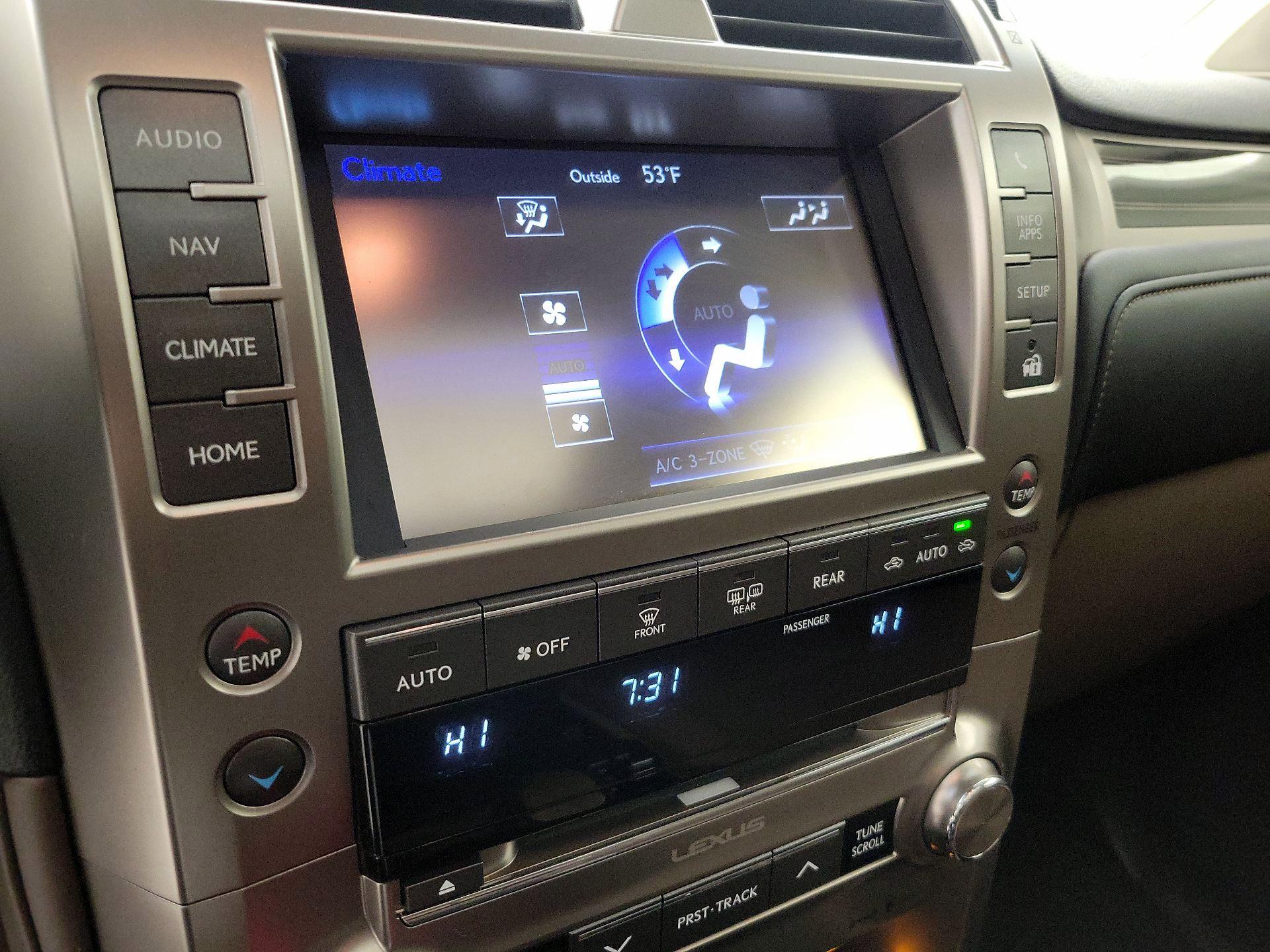 Thumbnail: 2020 Lexus GX - 17