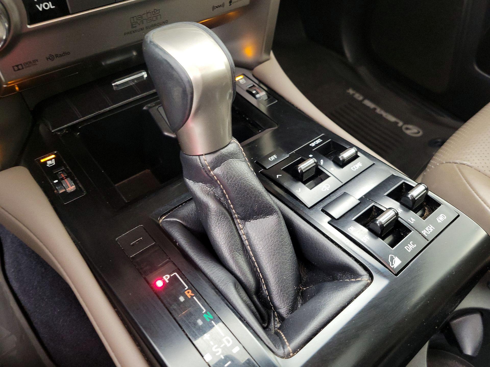 Thumbnail: 2020 Lexus GX - 18