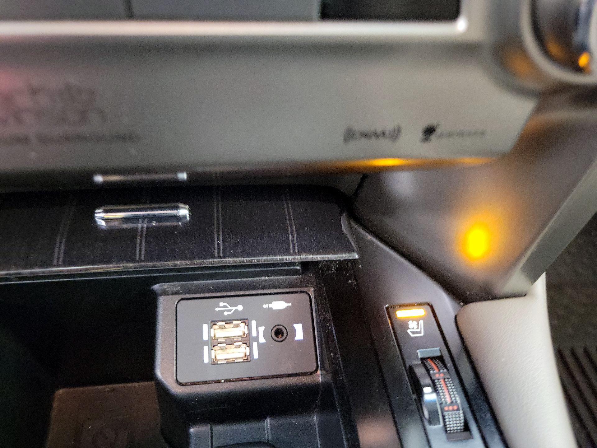 Thumbnail: 2020 Lexus GX - 19