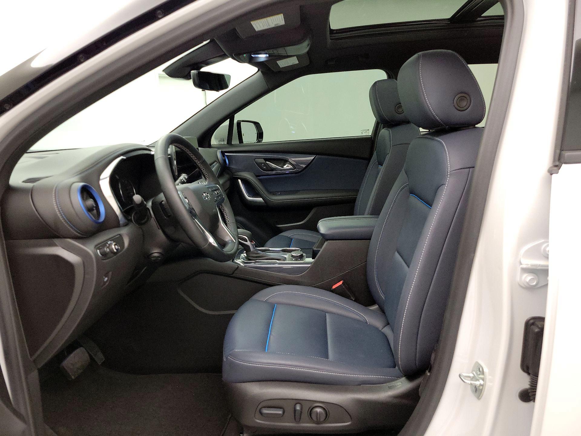 Thumbnail: 2025 Chevrolet Blazer - 11