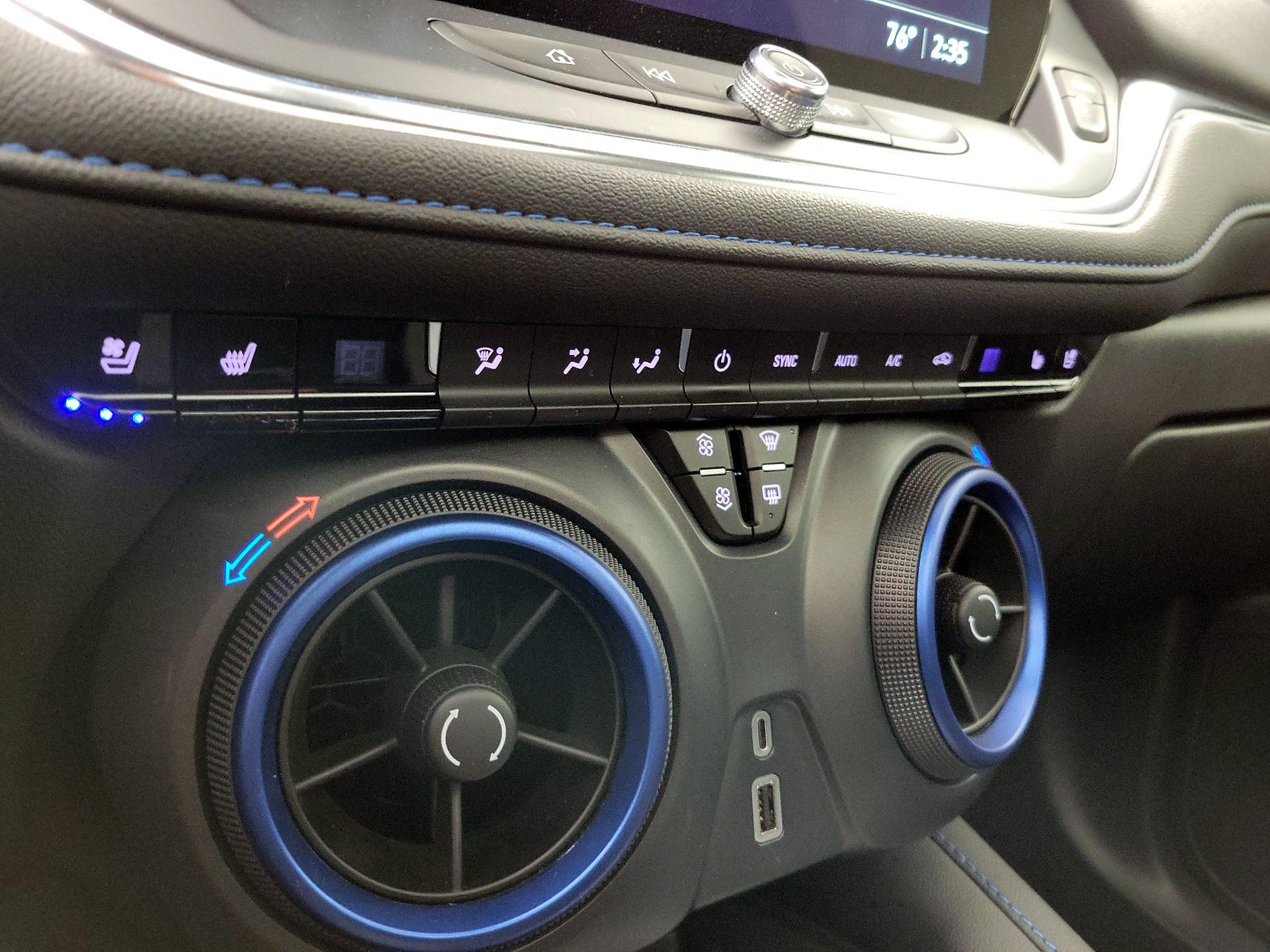 Thumbnail: 2025 Chevrolet Blazer - 16