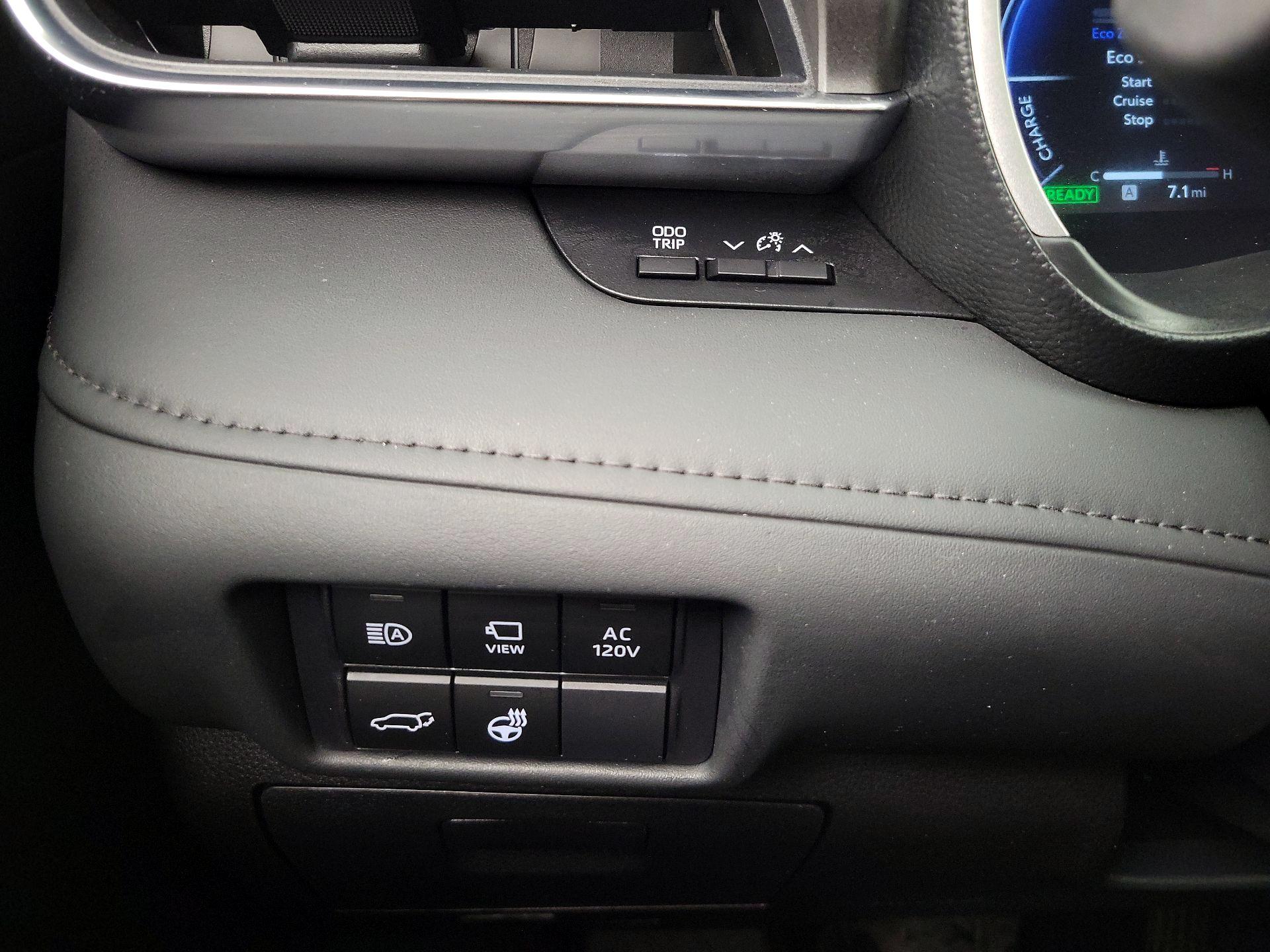 Thumbnail: 2025 Toyota Highlander - 13