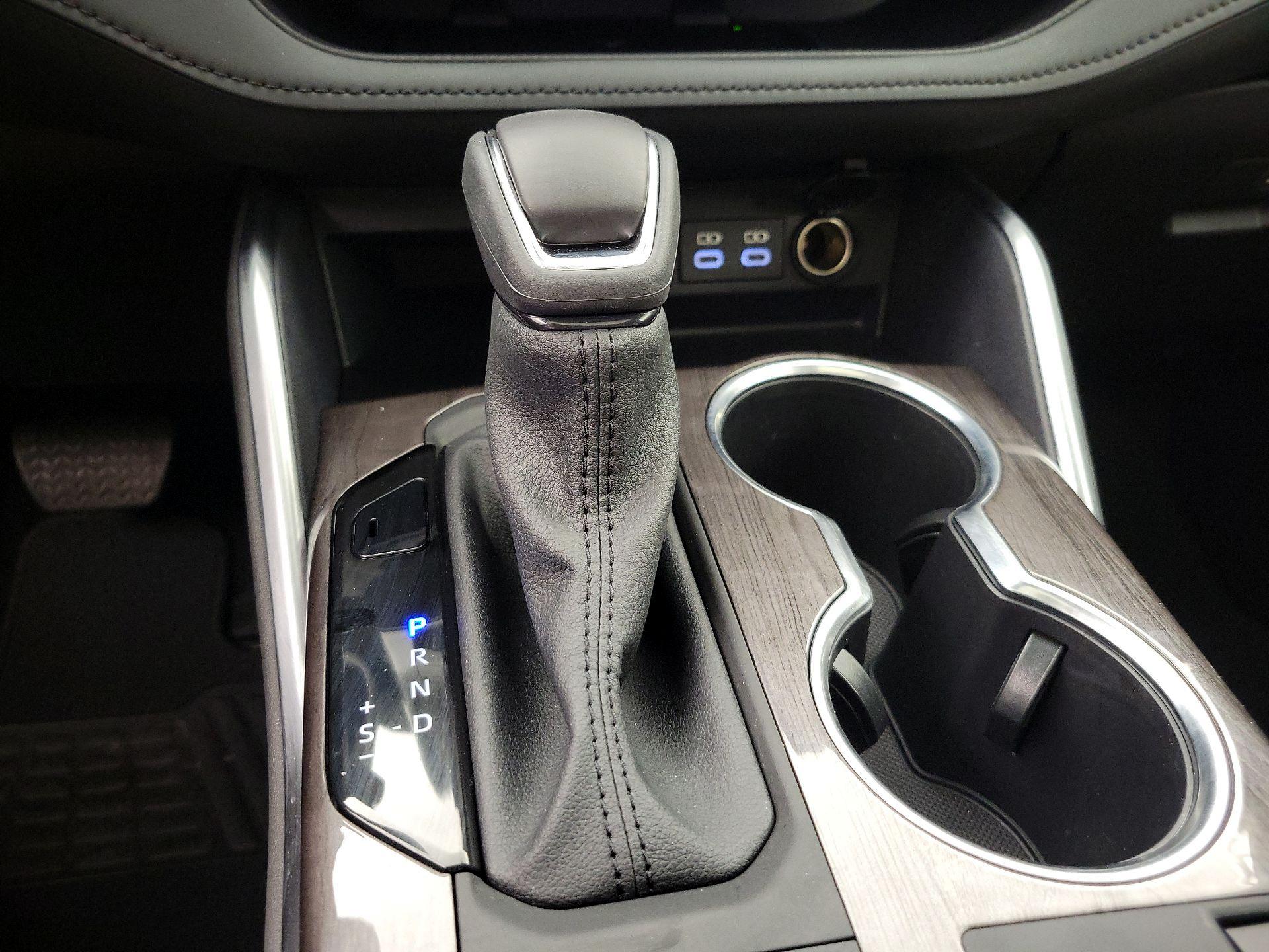 Thumbnail: 2025 Toyota Highlander - 17