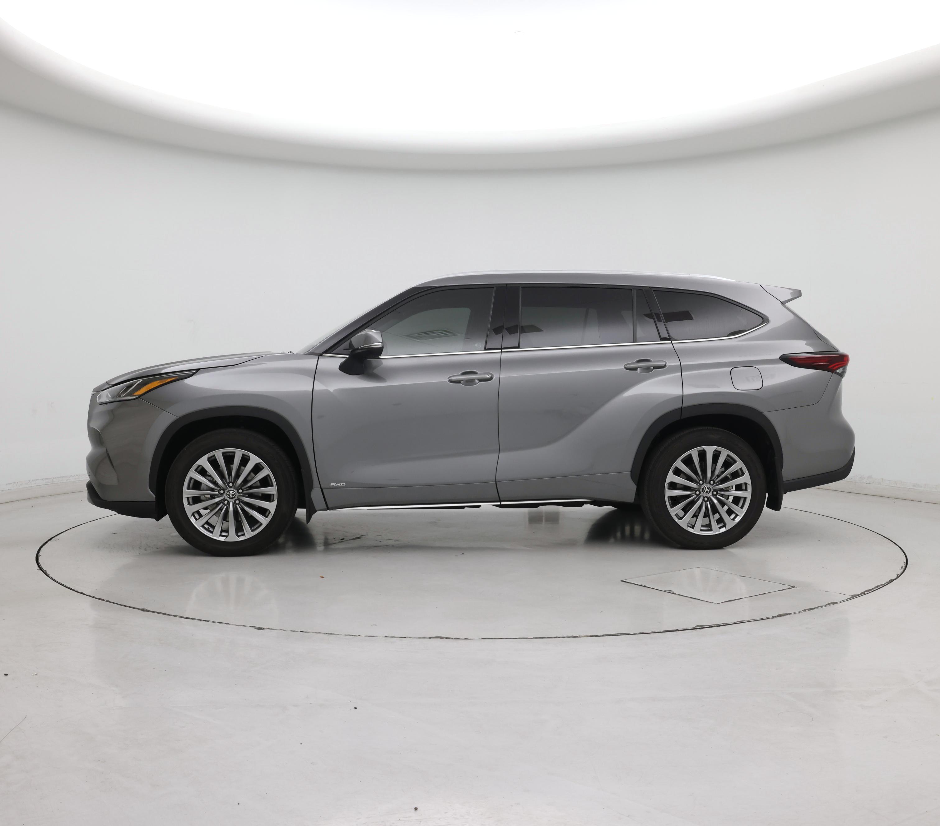 Thumbnail: 2025 Toyota Highlander - 3