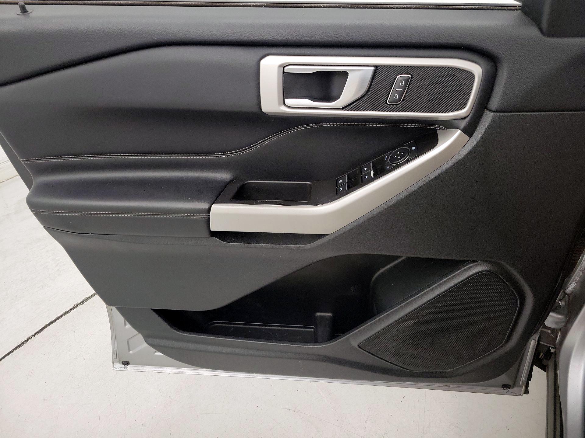 Thumbnail: 2021 Ford Explorer - 12