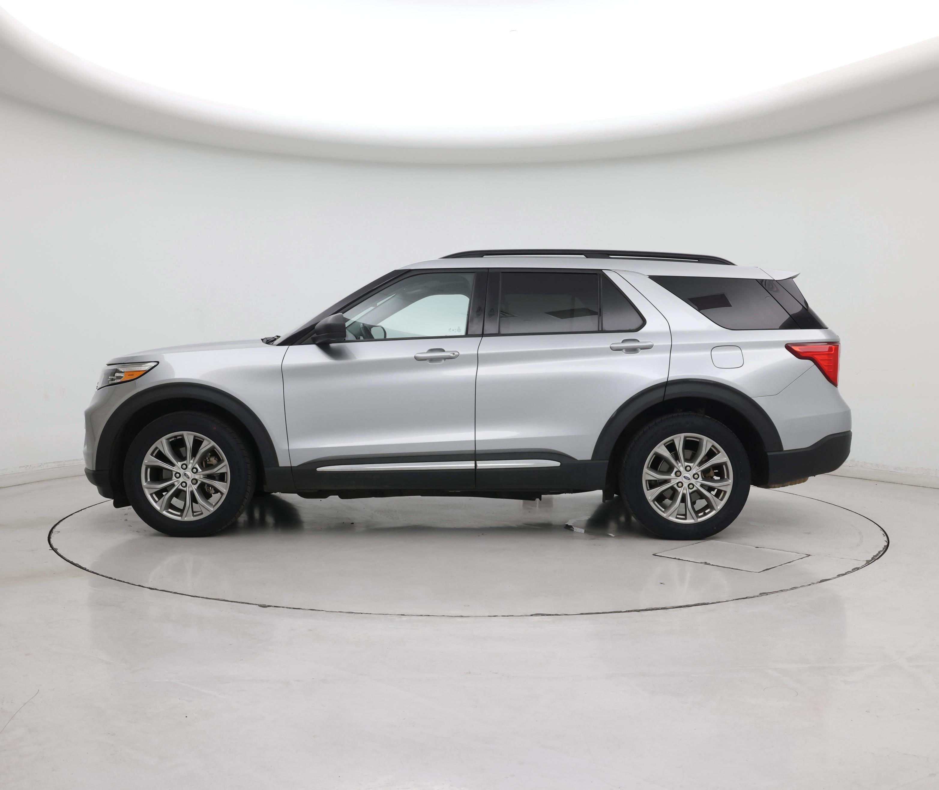 Thumbnail: 2021 Ford Explorer - 3