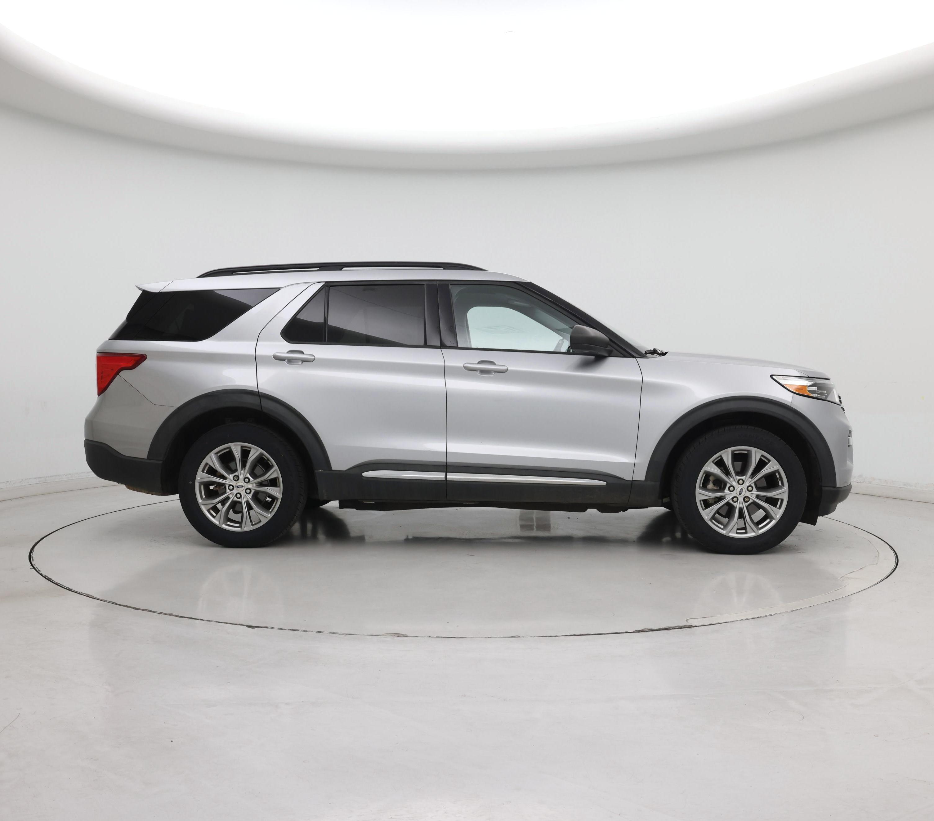 Thumbnail: 2021 Ford Explorer - 7