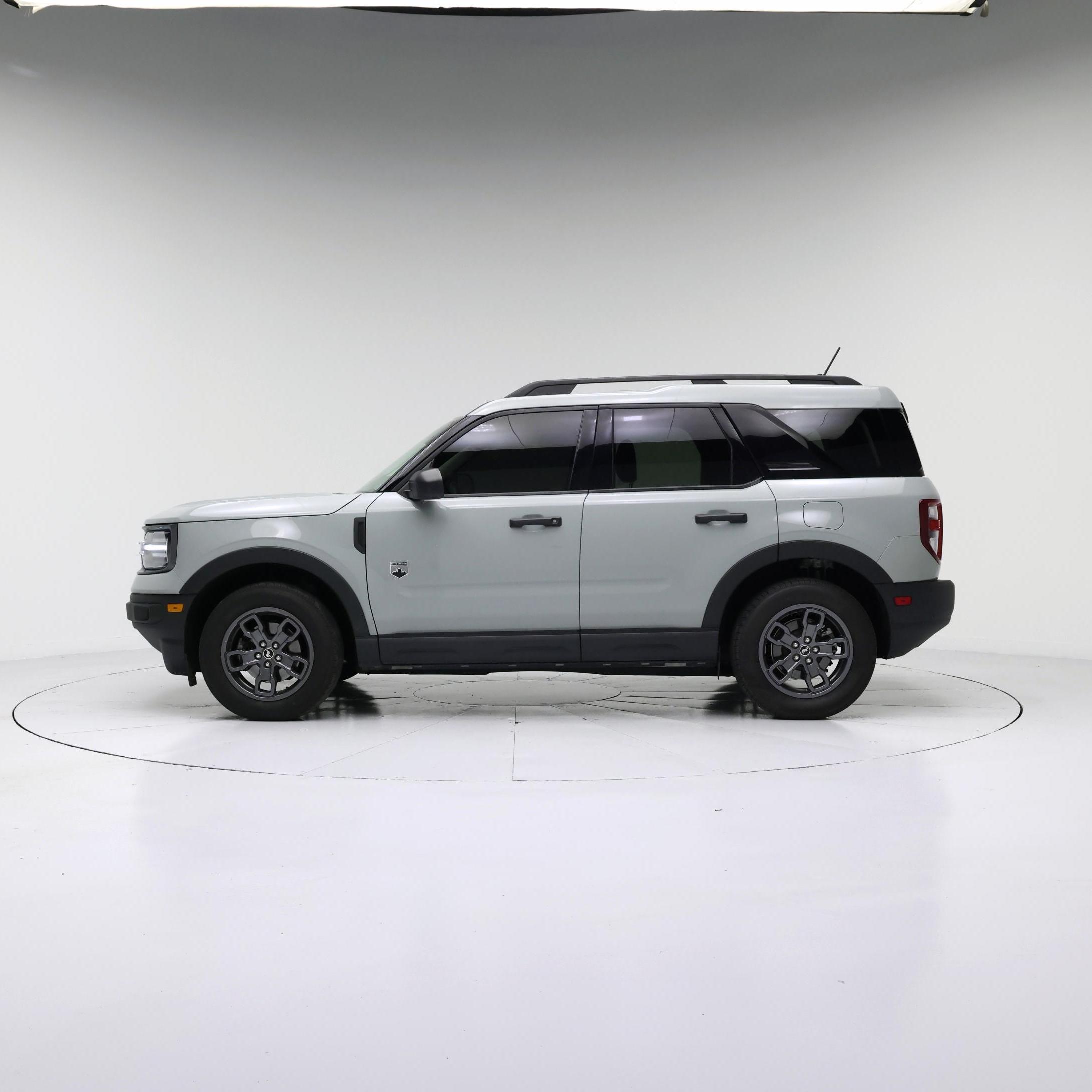 Thumbnail: 2022 Ford Bronco Sport - 3