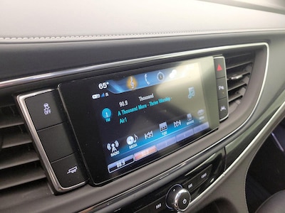 Radio (On)