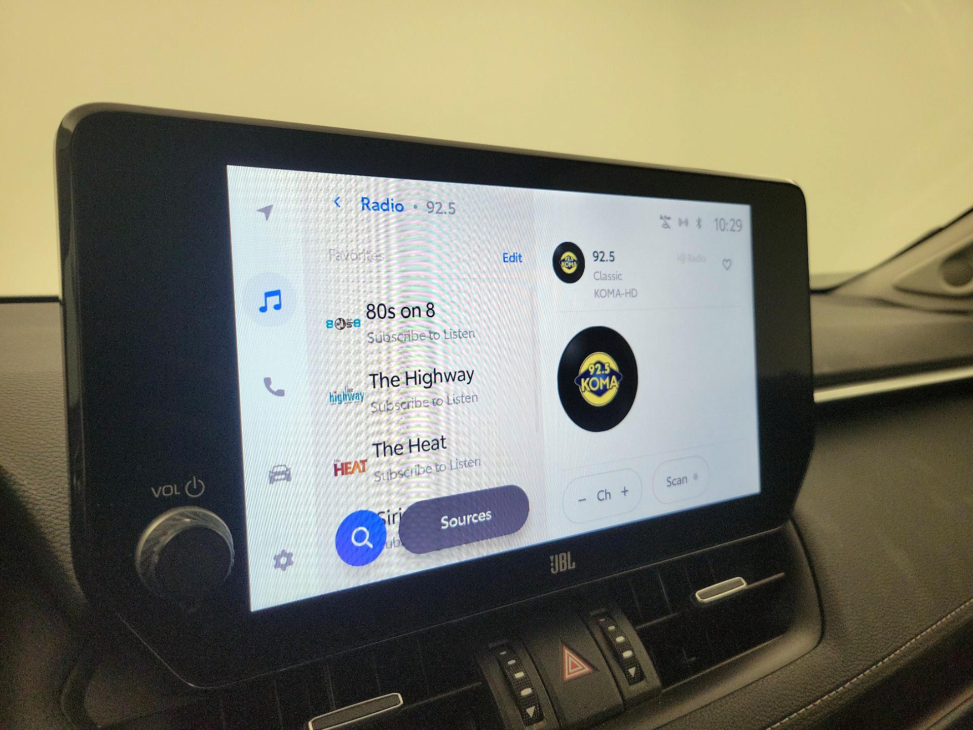 Thumbnail: 2023 Toyota RAV4 - 15