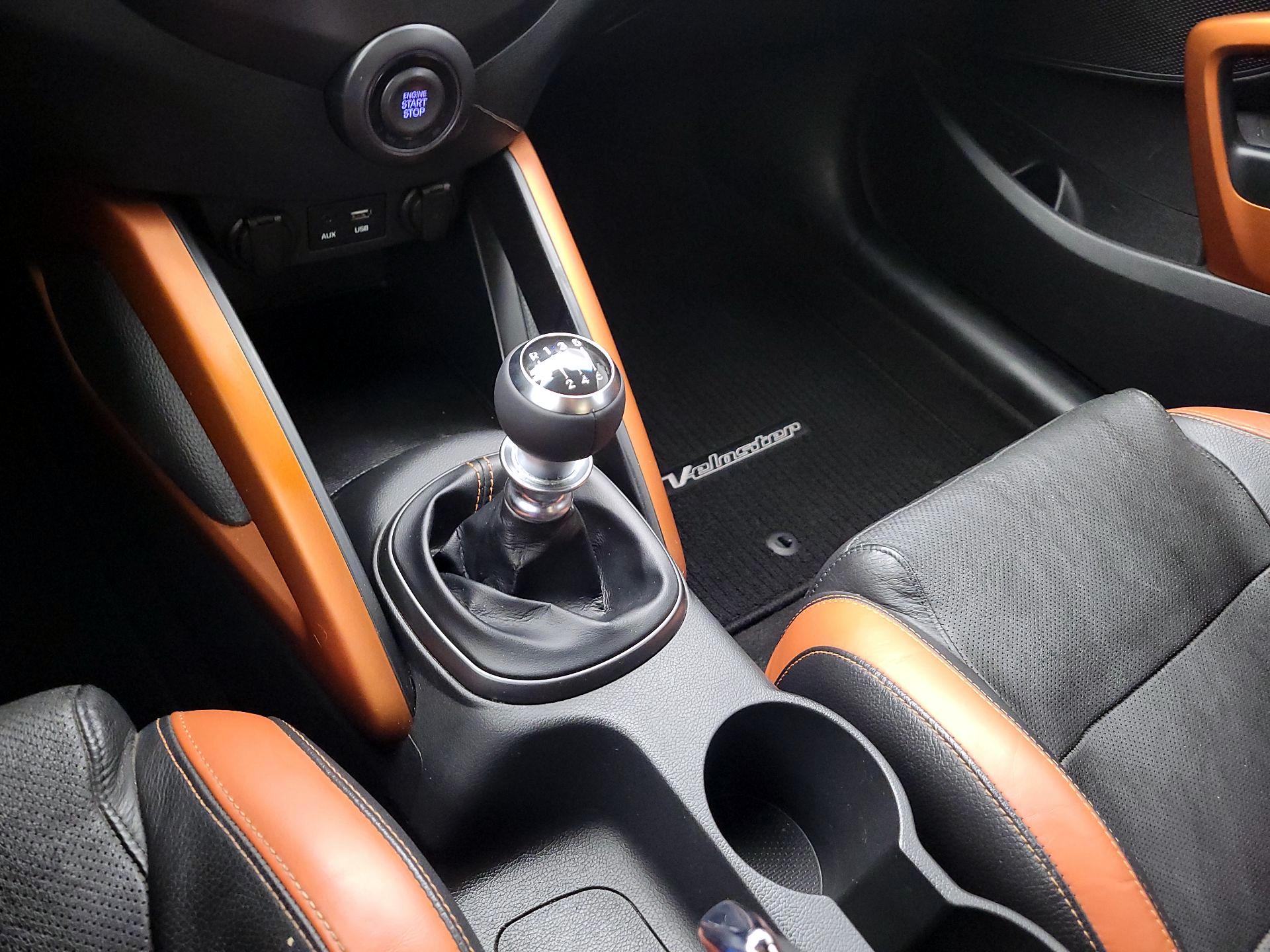 Thumbnail: 2016 Hyundai Veloster - 18