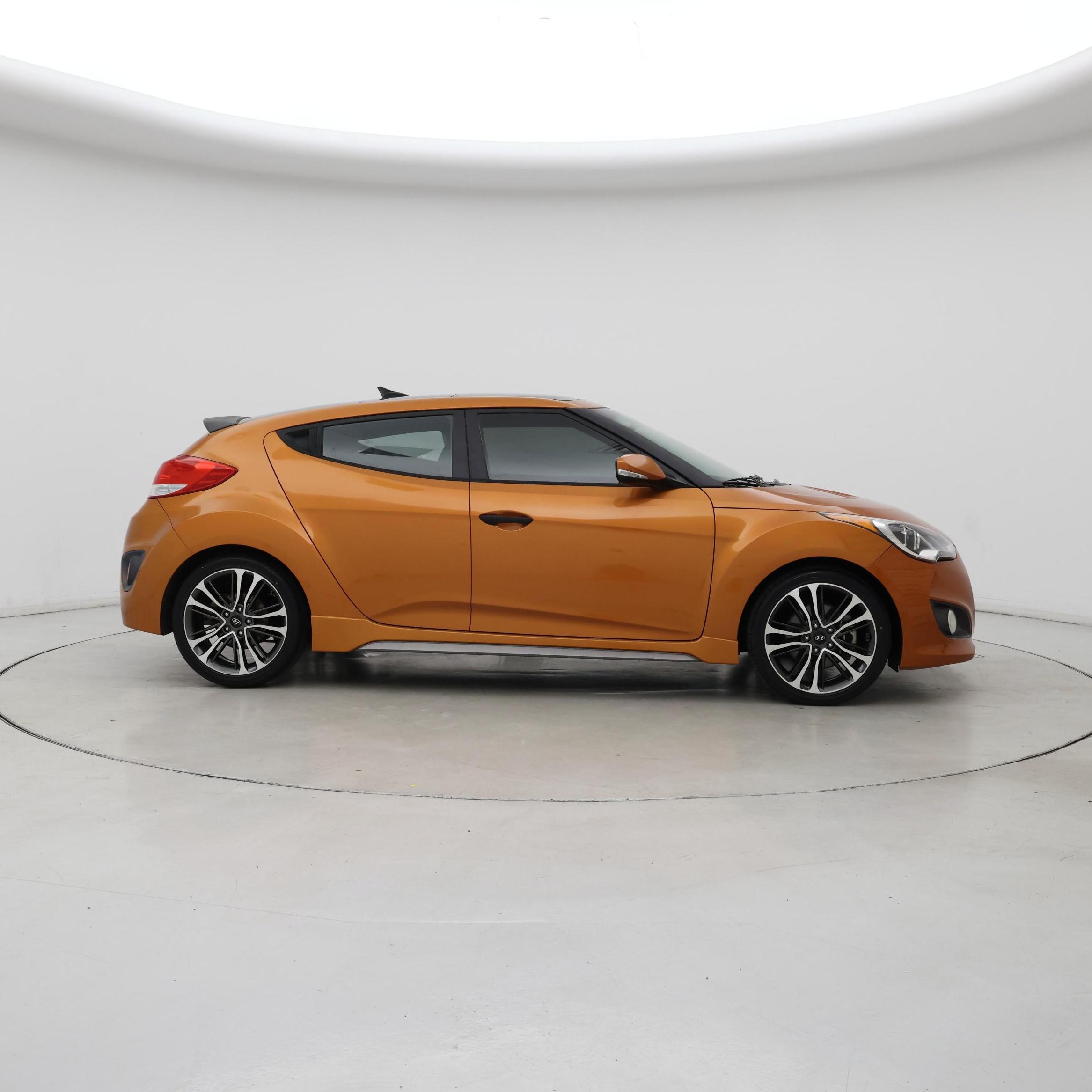 Thumbnail: 2016 Hyundai Veloster - 7