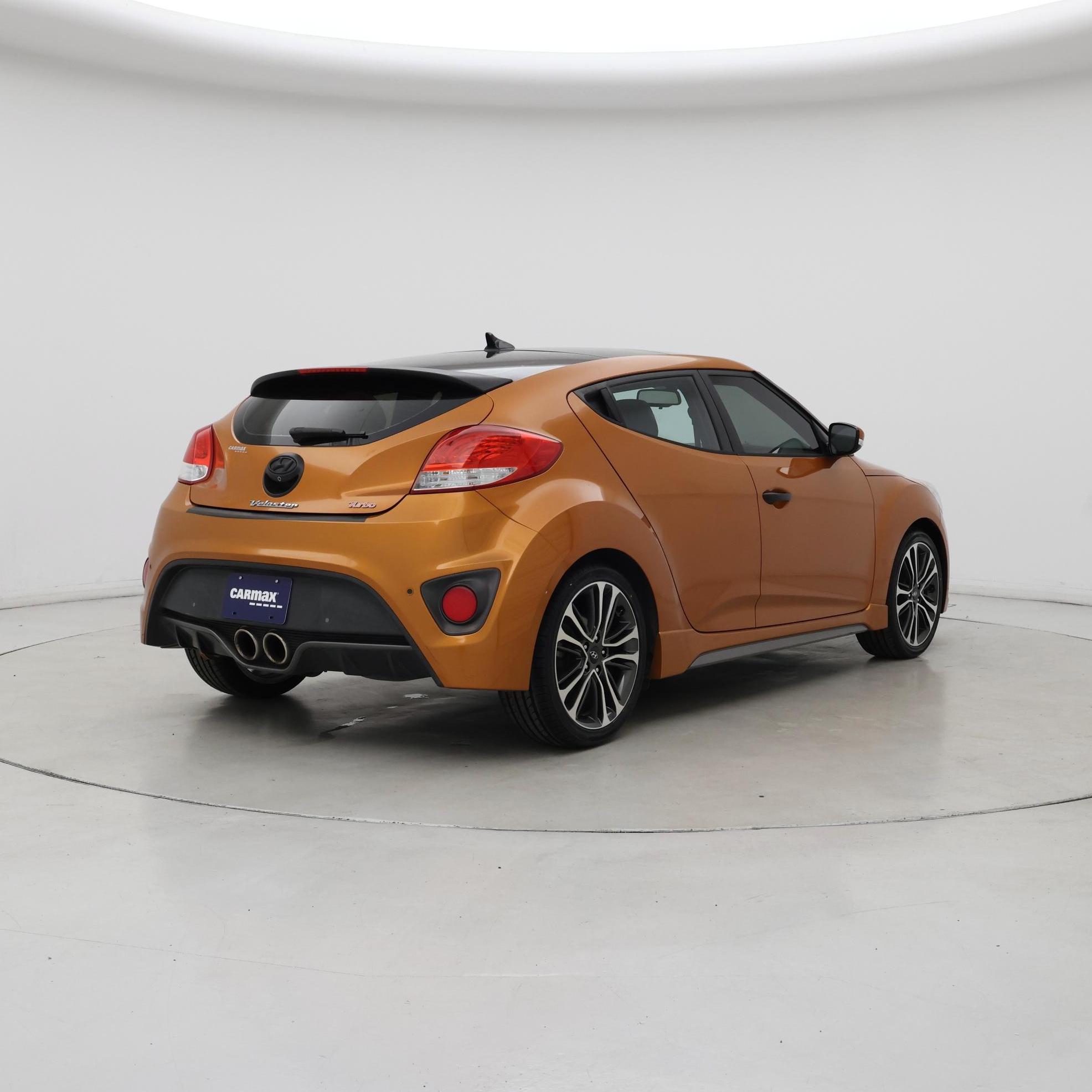 Thumbnail: 2016 Hyundai Veloster - 8