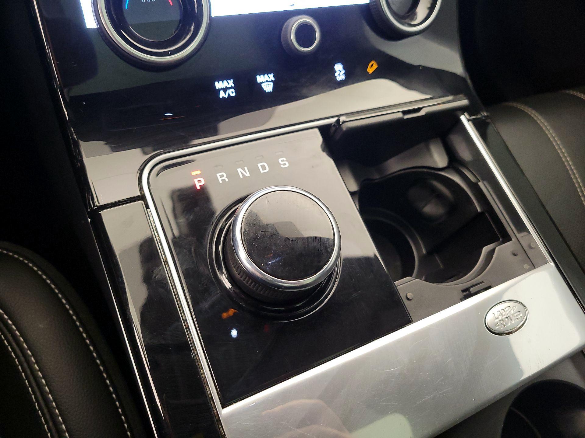 Thumbnail: 2019 Land Rover Range Rover Velar - 17
