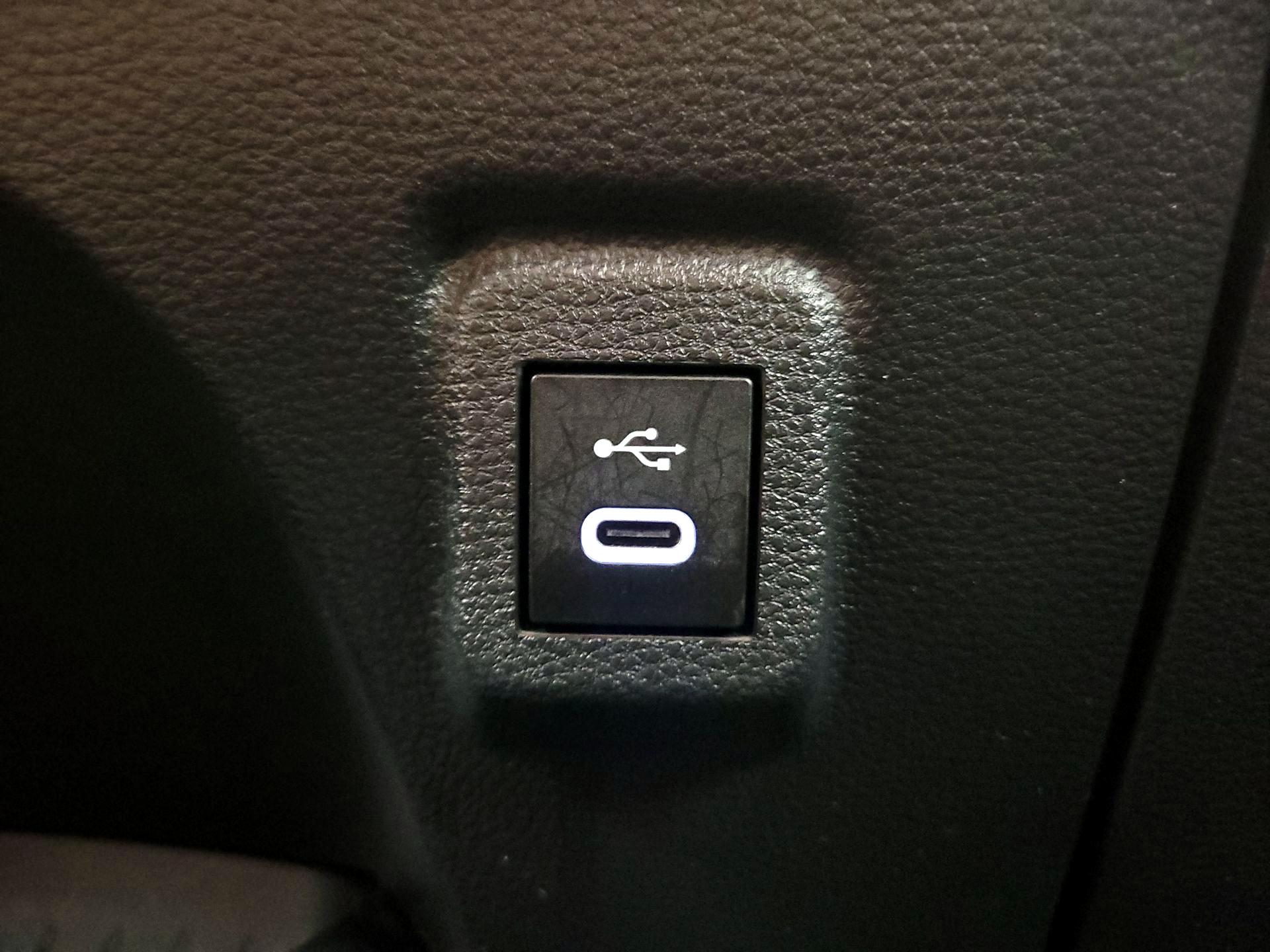 Thumbnail: 2024 Toyota Corolla - 18