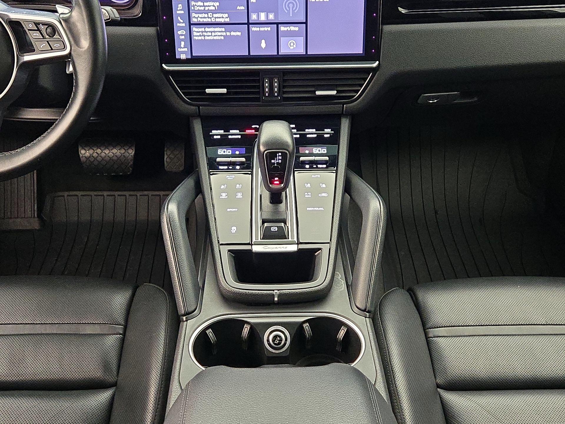 Thumbnail: 2021 Porsche Cayenne - 18