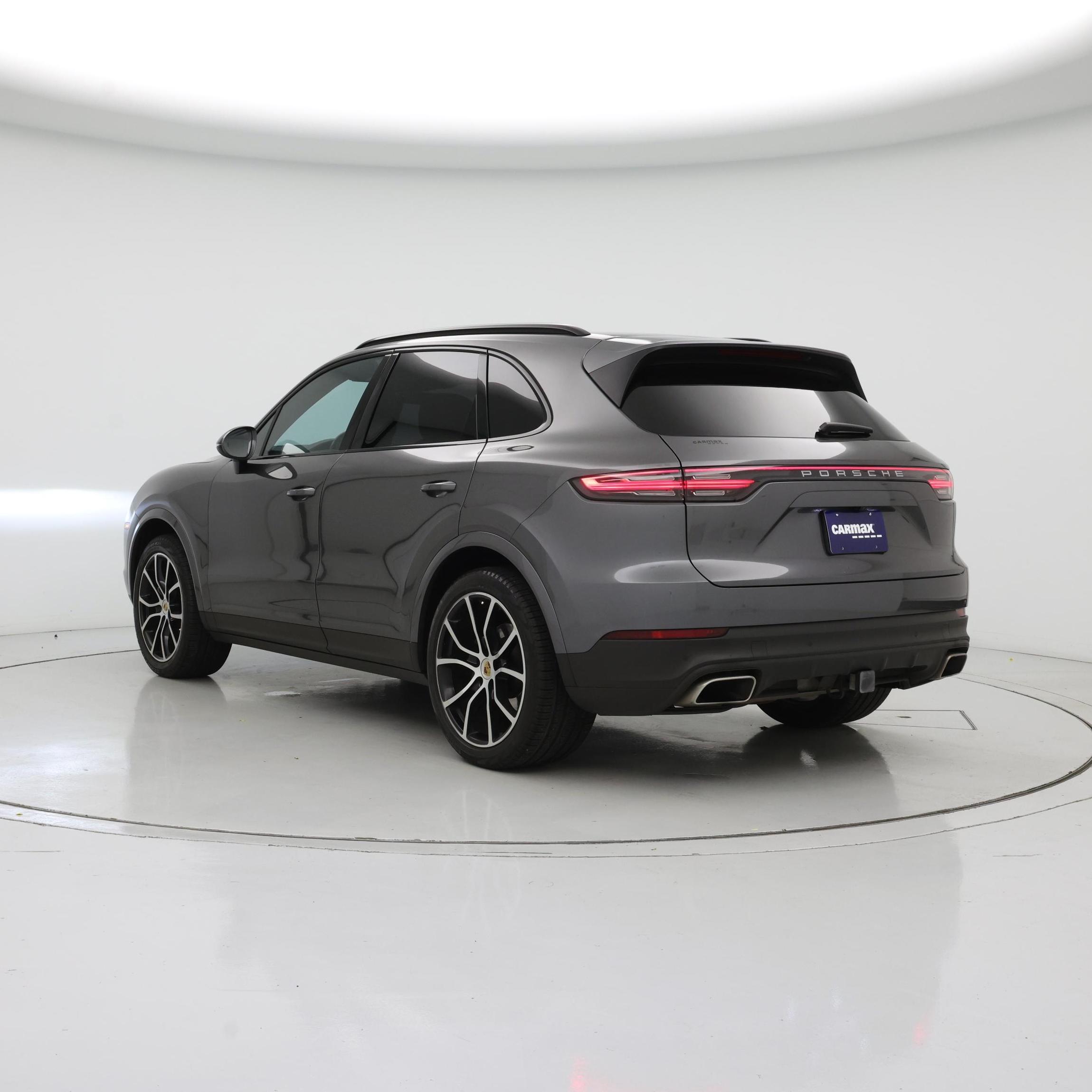 Thumbnail: 2021 Porsche Cayenne - 2