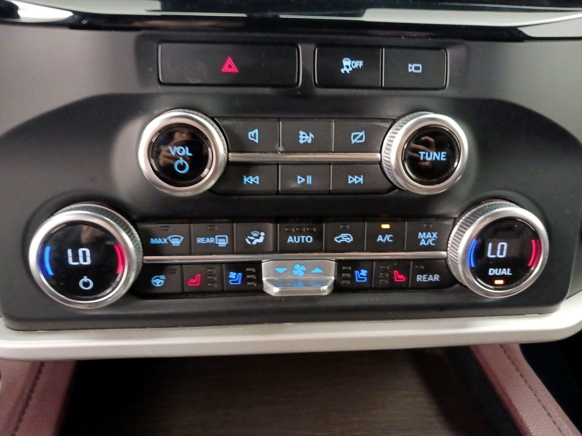 Thumbnail: 2023 Ford Expedition MAX - 17