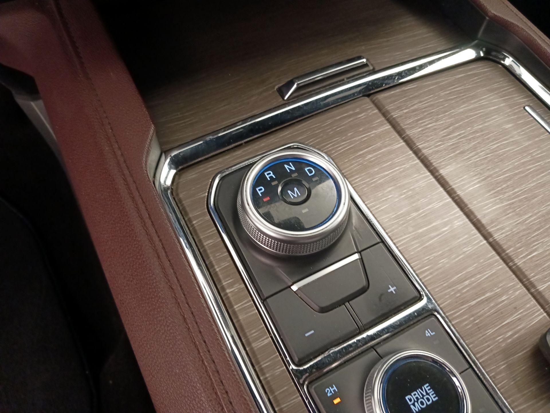 Thumbnail: 2023 Ford Expedition MAX - 18