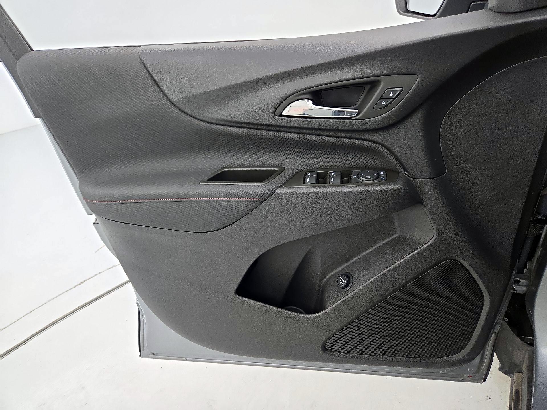 Thumbnail: 2023 Chevrolet Equinox - 12