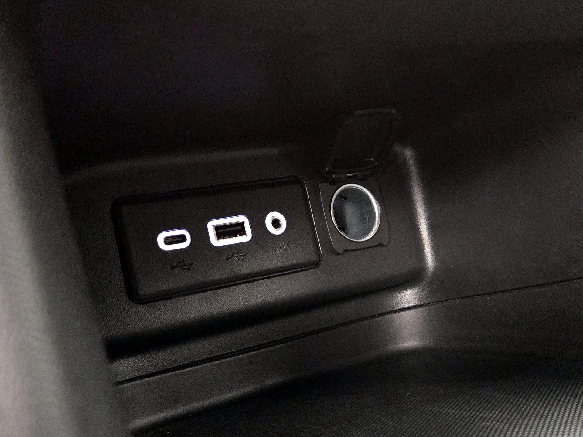 Thumbnail: 2023 Chevrolet Equinox - 18