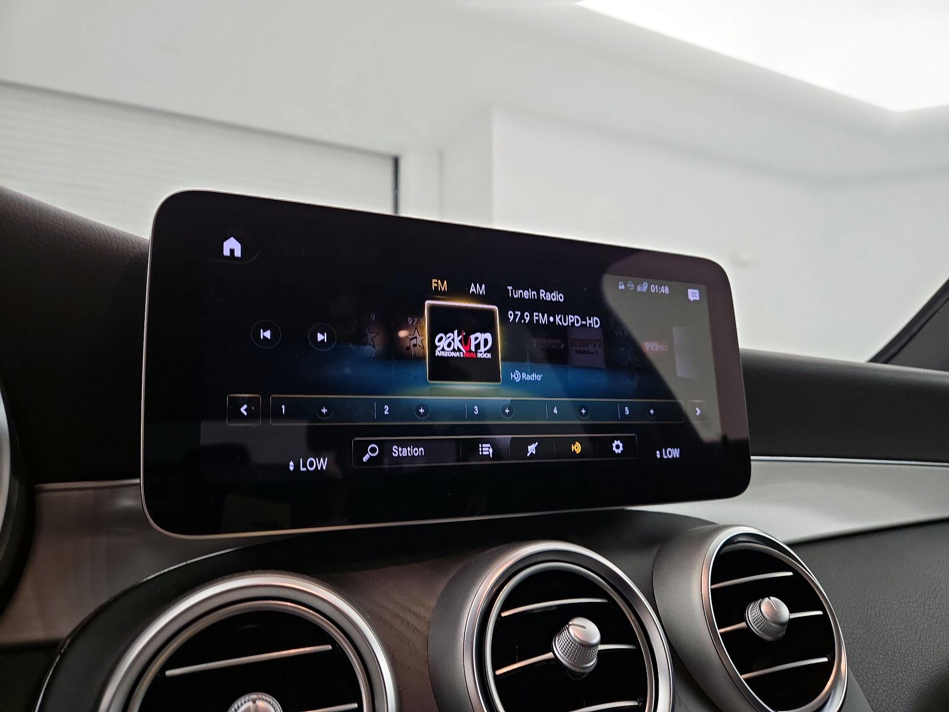 Thumbnail: 2022 Mercedes-Benz GLC - 15